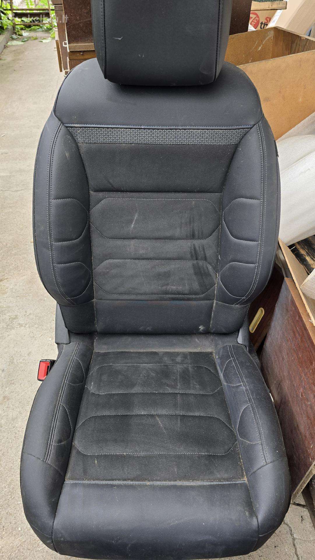 C5 aircross salonas