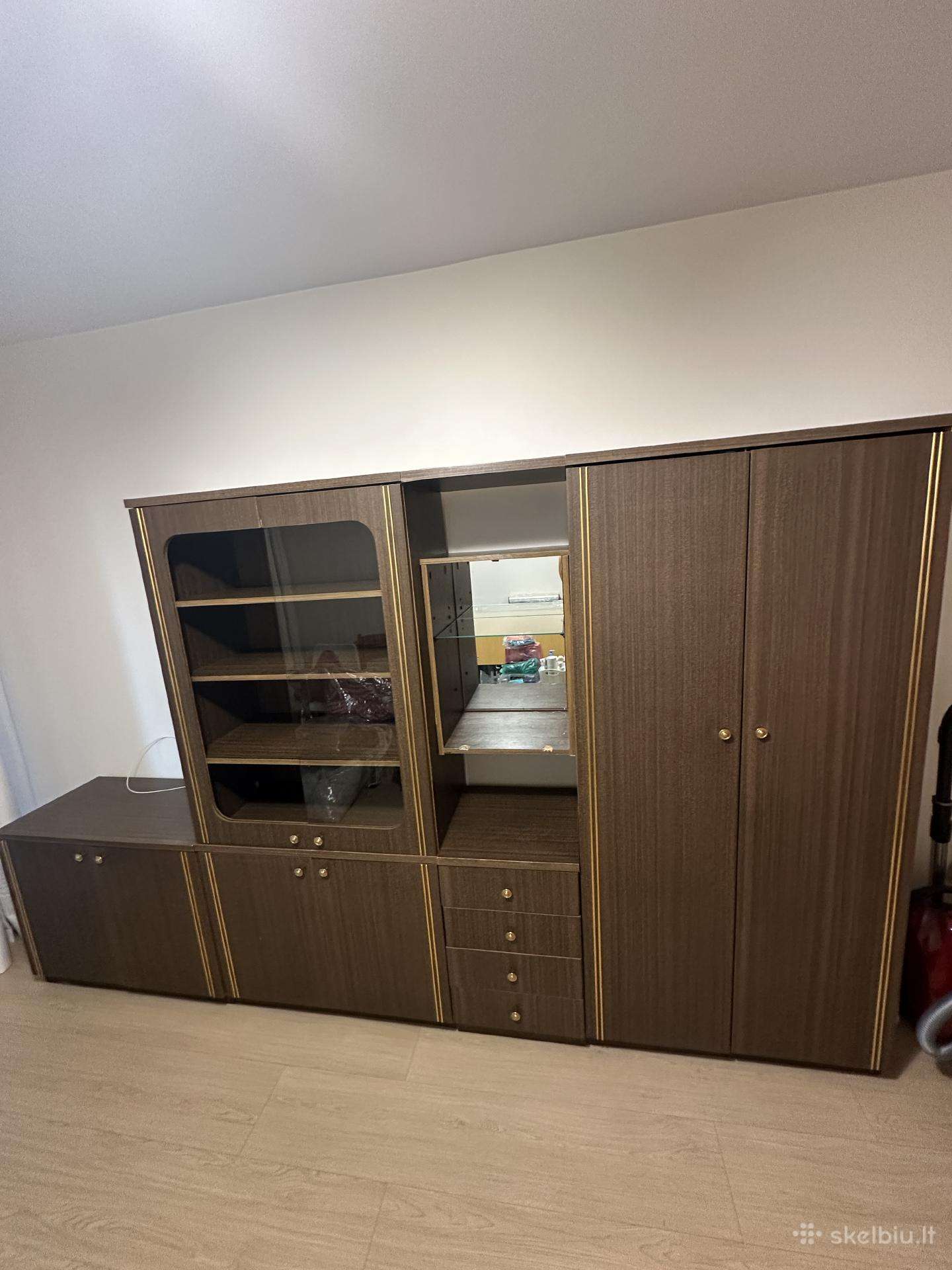 Dovanoju sekcija gerai stovy