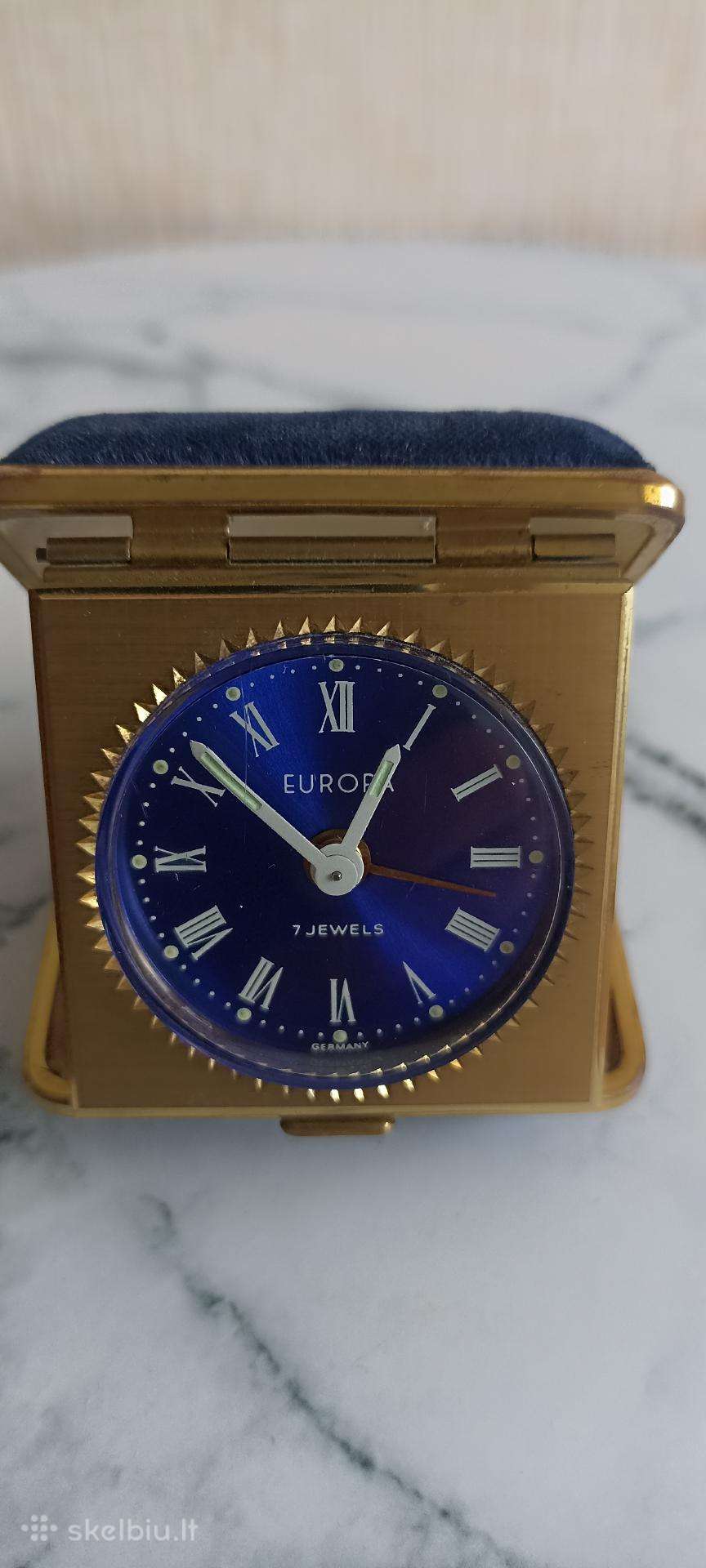 Vintažinis mechaninis kelioninis laikrodis