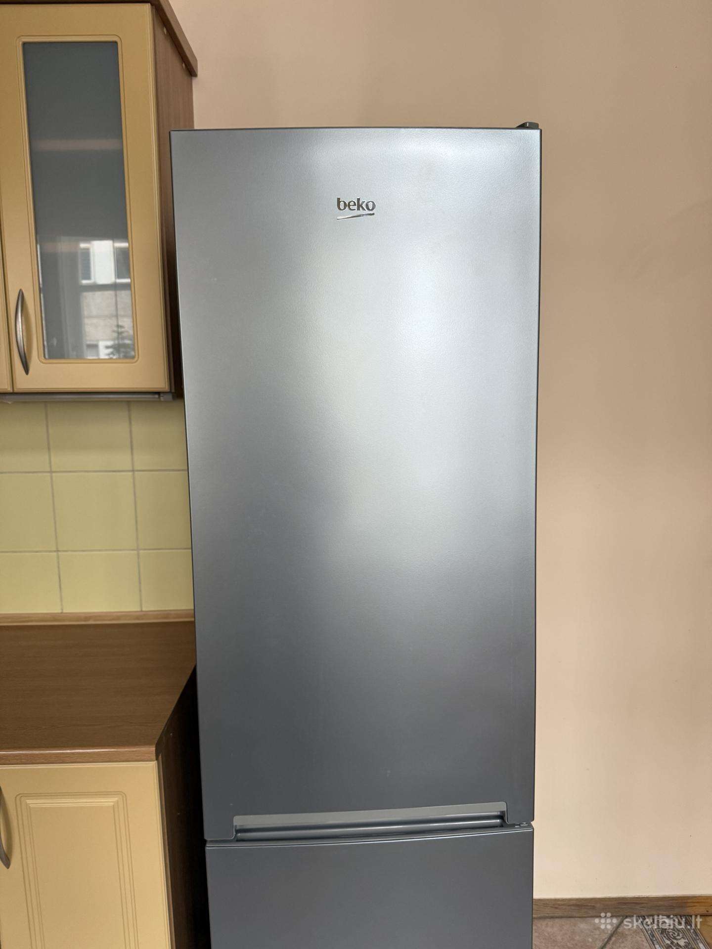 Šaldytuvas Beko Rcsa300k40sn