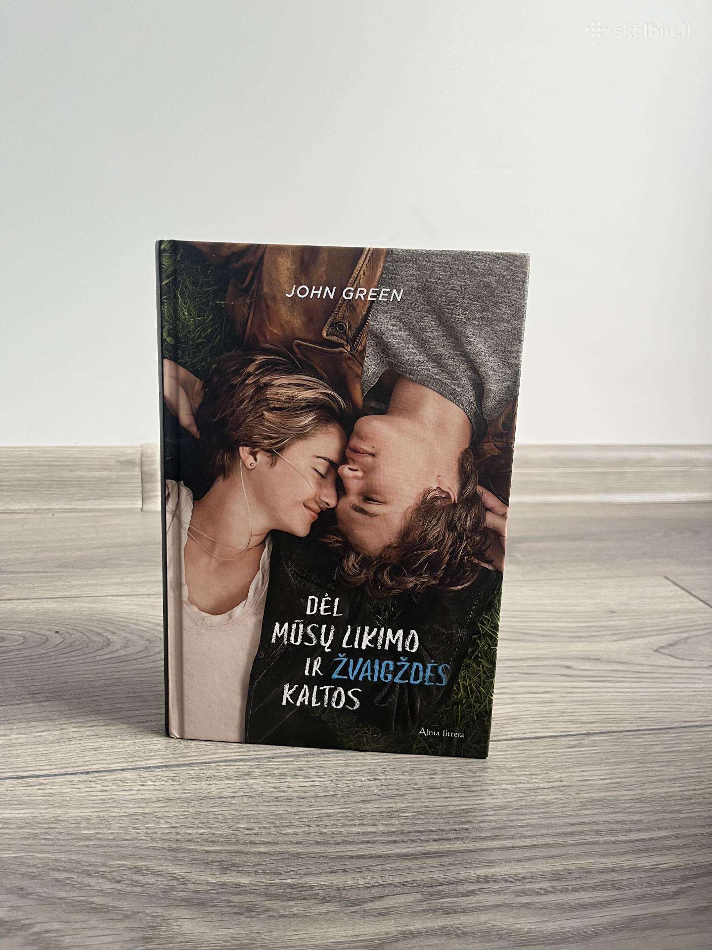 John Green Dėl mūsų likimo ir žvaigždės kaltos