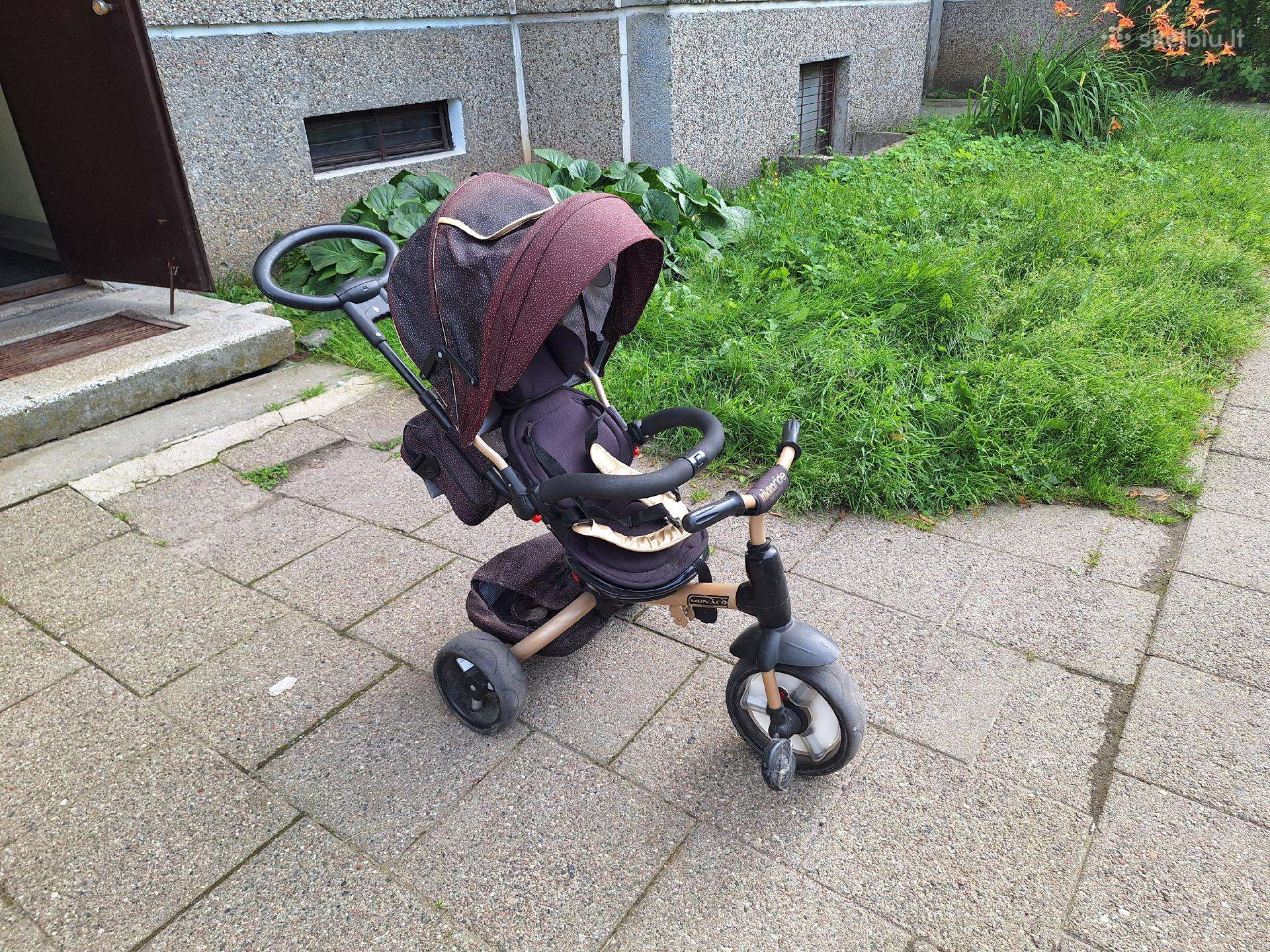 Vaikiškas triratukas su tėvų rankena