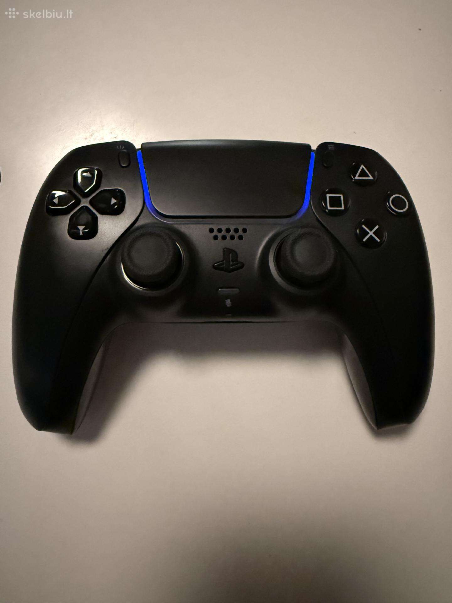 Playstation 4 Dualshock pultelis su Ps5 dizainu