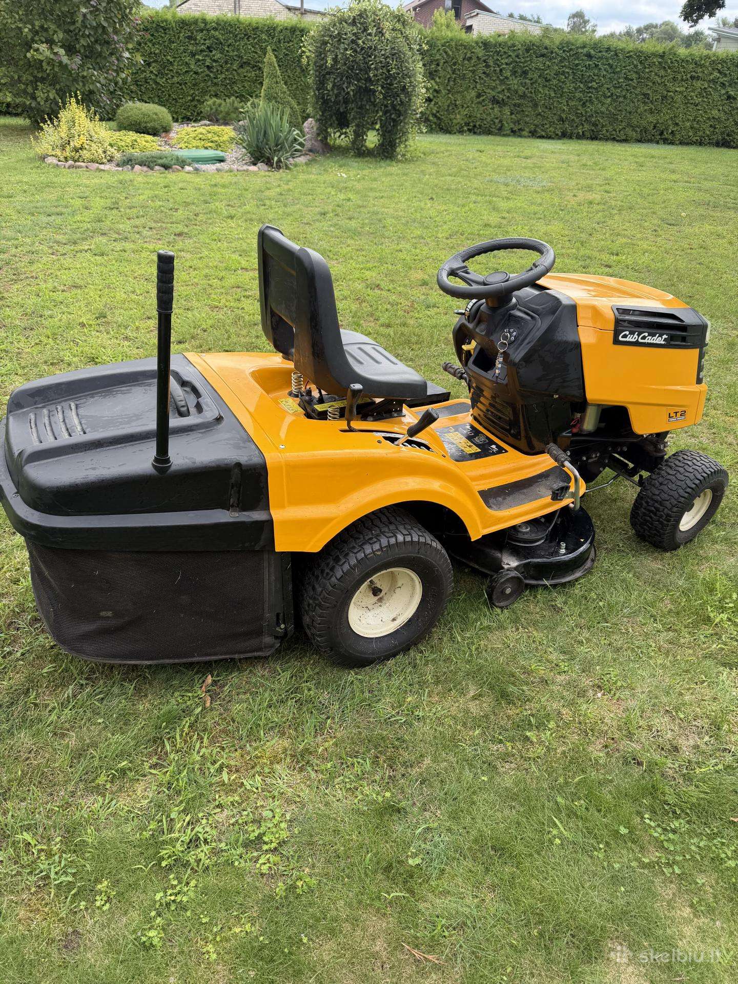 Cub cadet traktoriukas