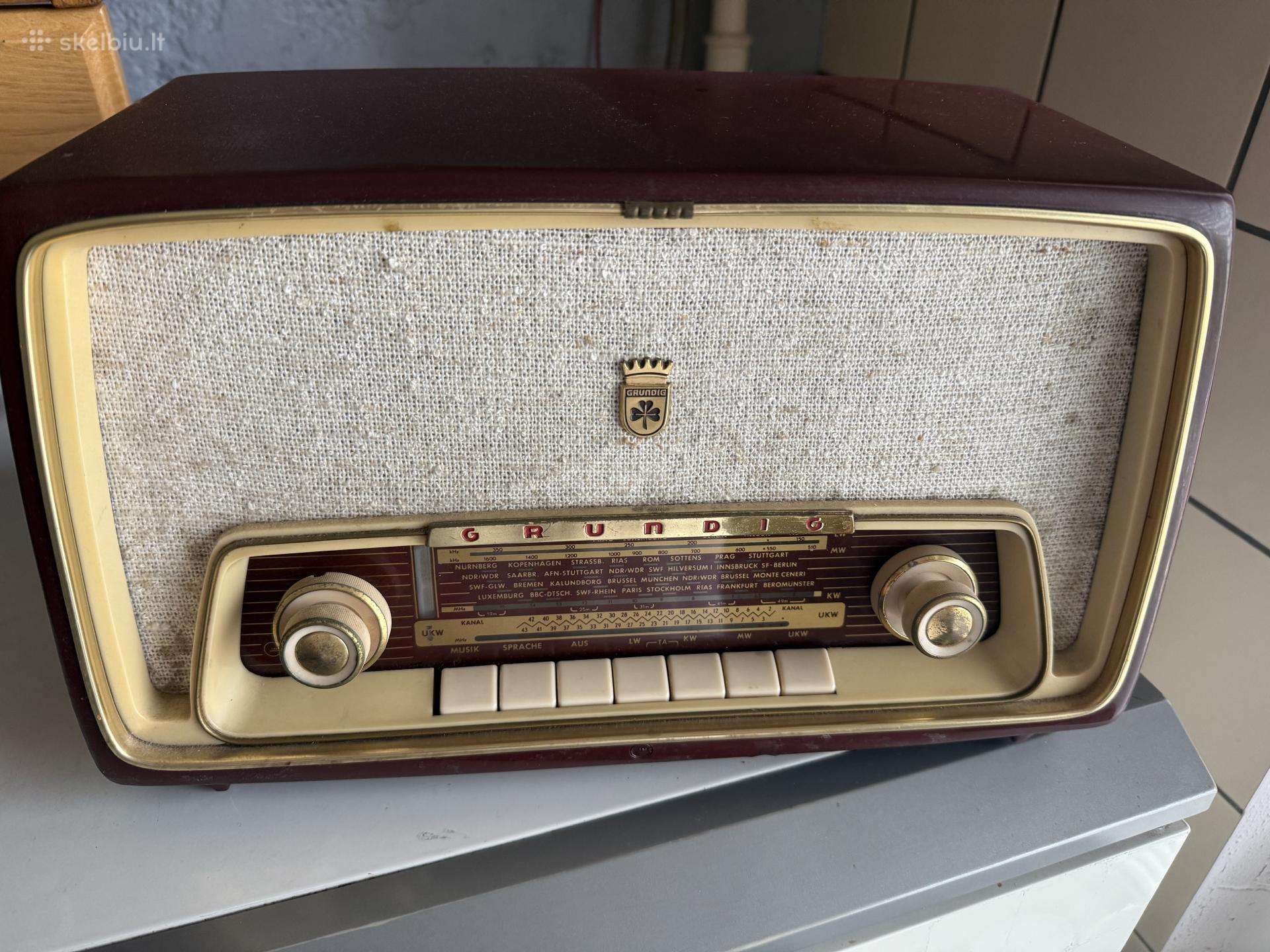 Grundig lempinis radio imtuvas