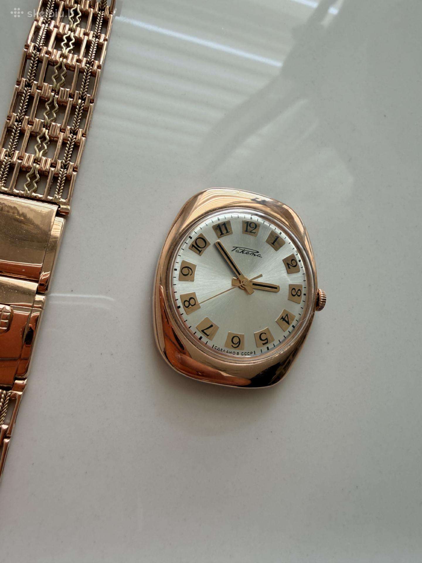 Originalus Ssrs „raketa“ auksinis laikrodis 583