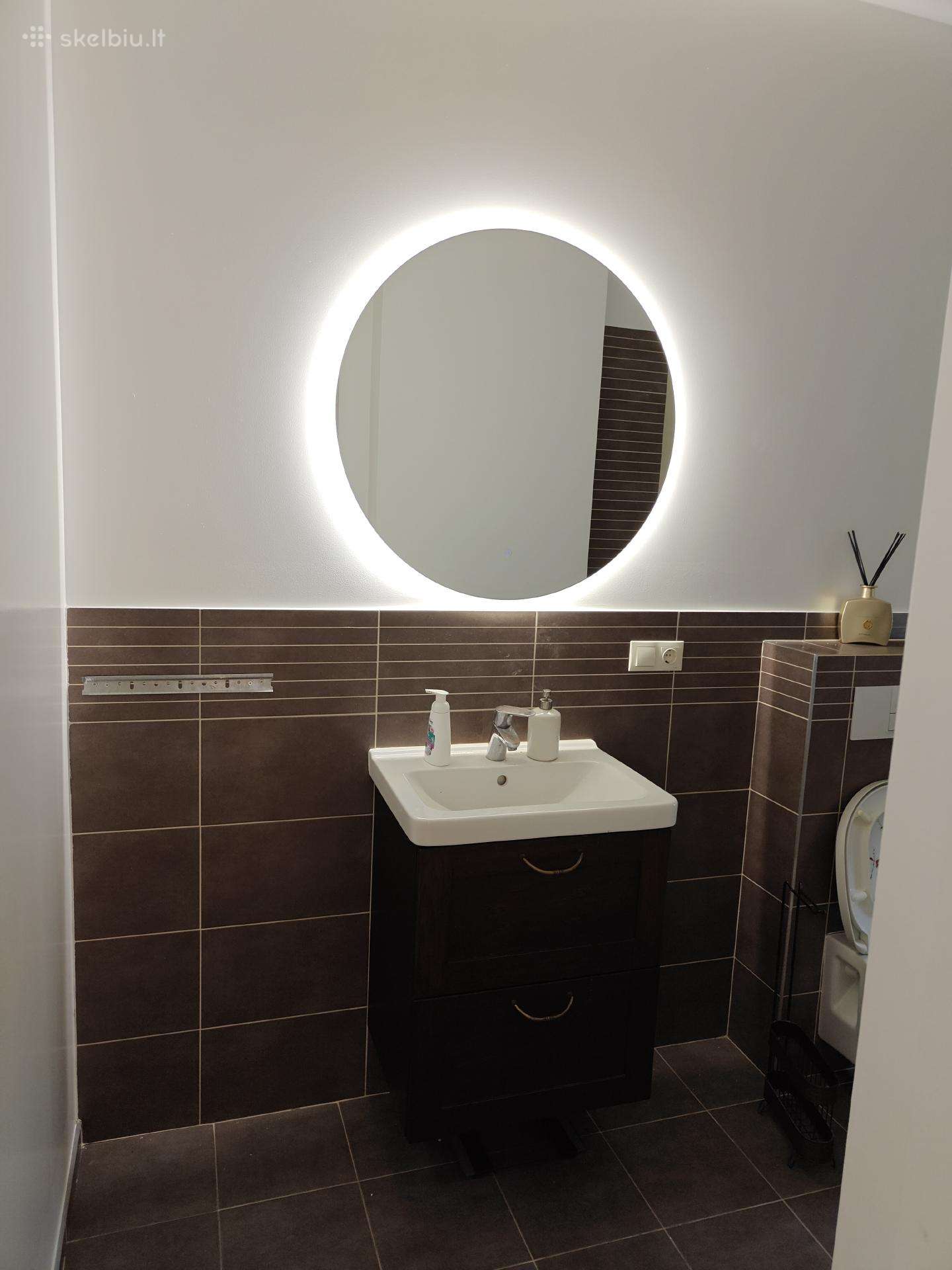 Apvalus veidrodis su apšvietimu. 90cm Ffj LED