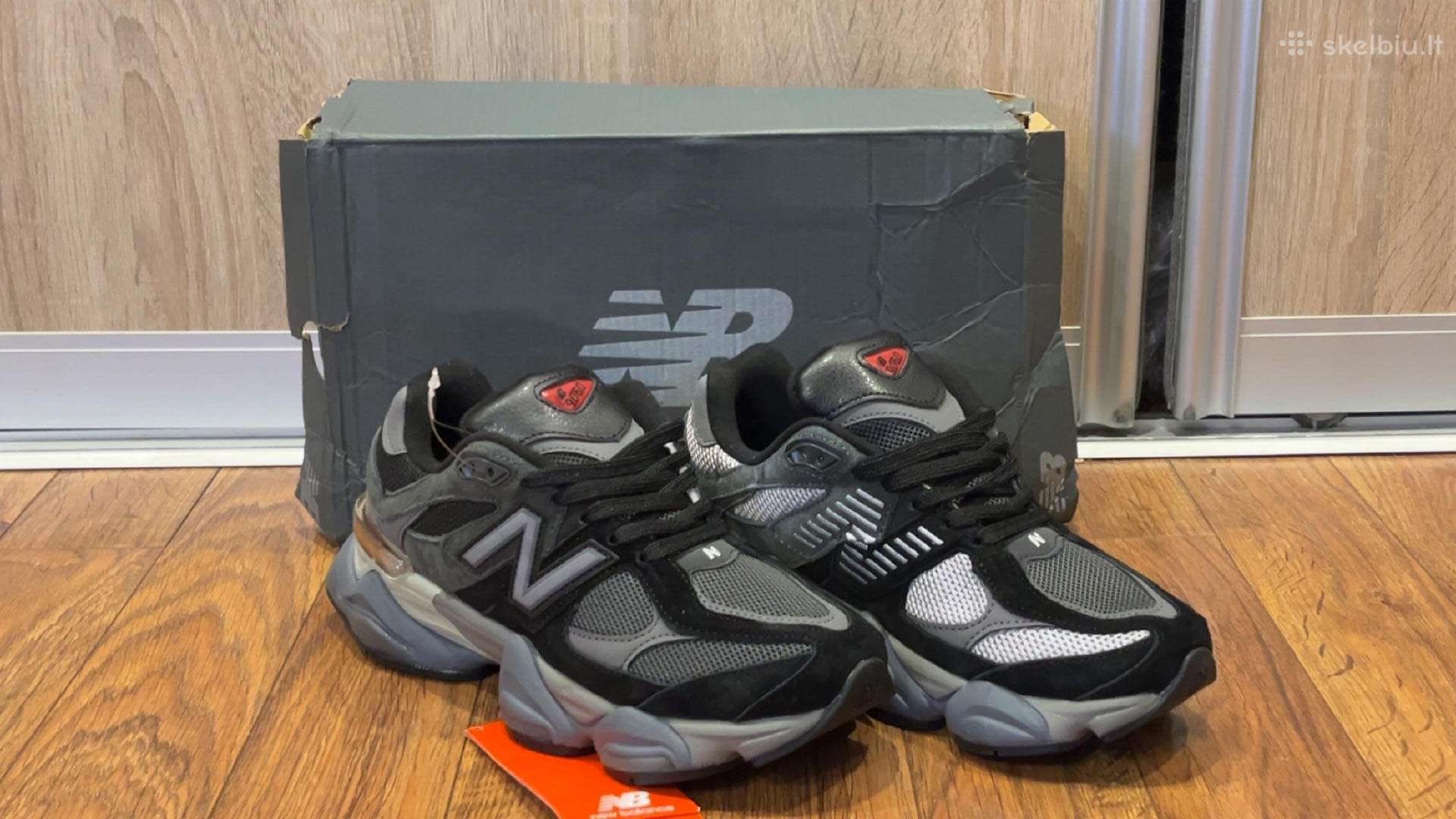 New Balance 9060