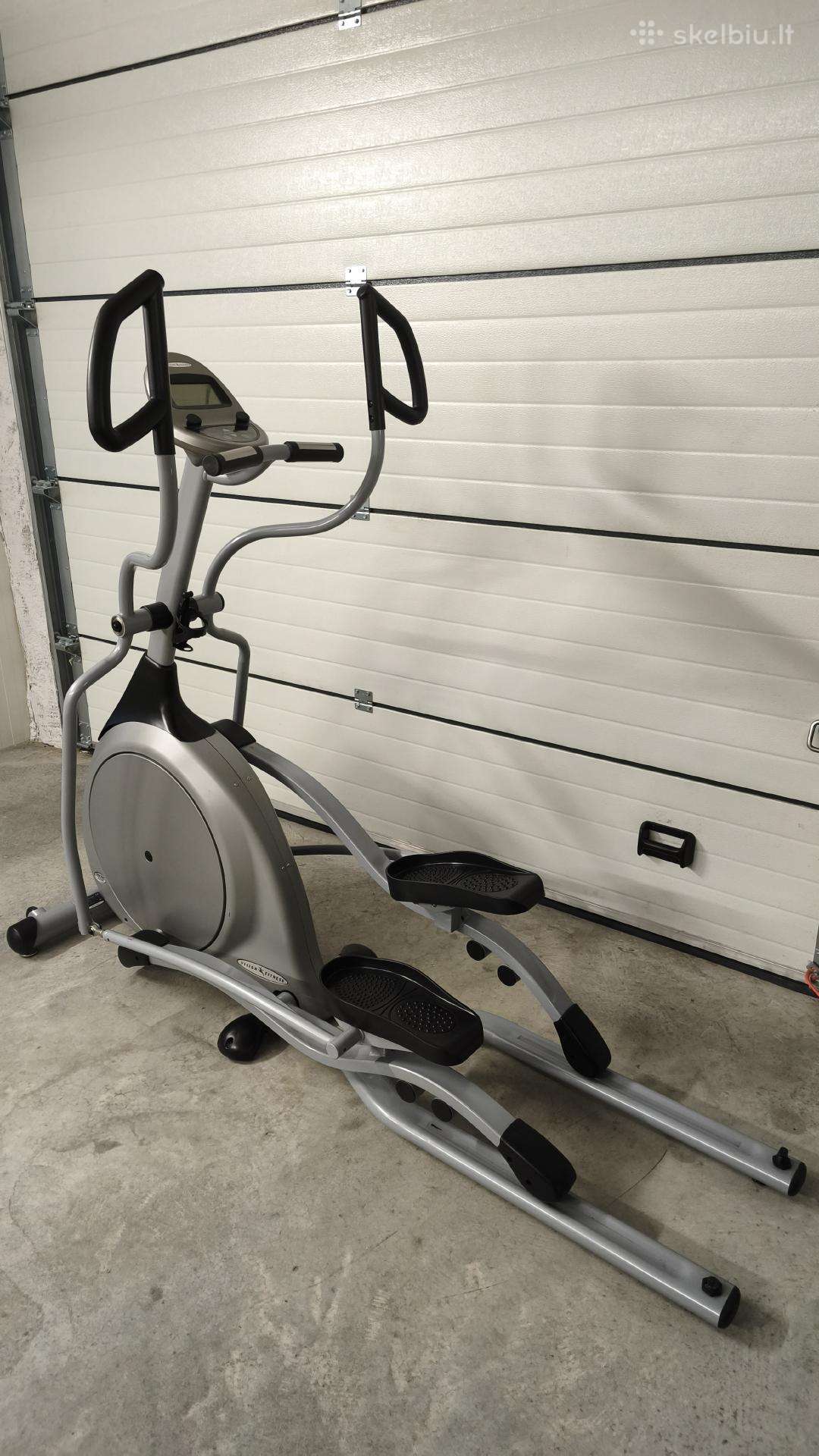 Elipsinis treniruoklis Vision Fitness X6200