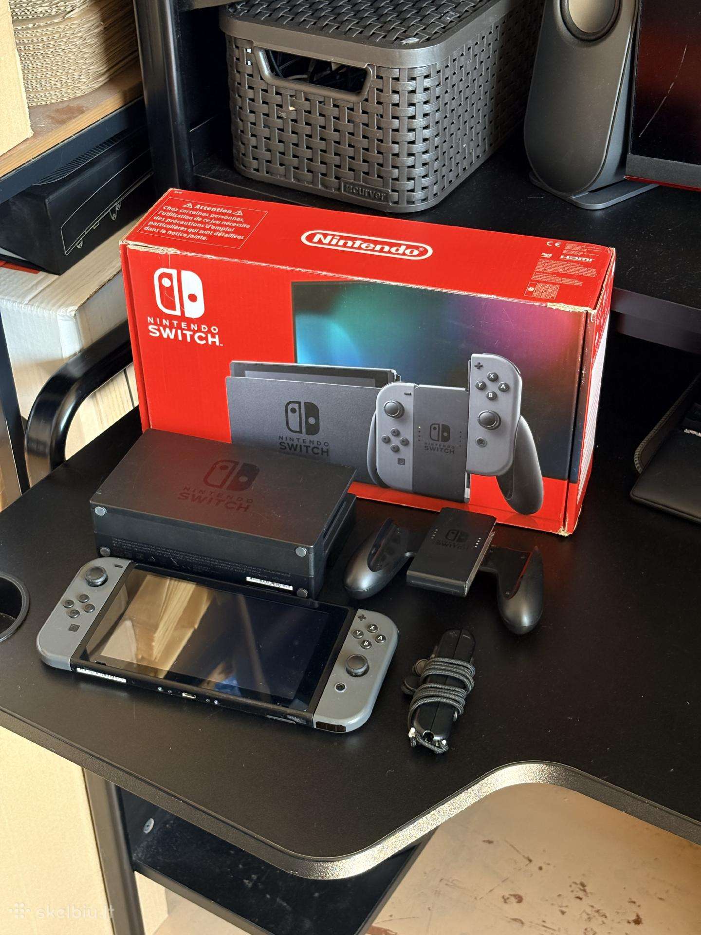 Nintendo Switch V2, 32gb, Gray