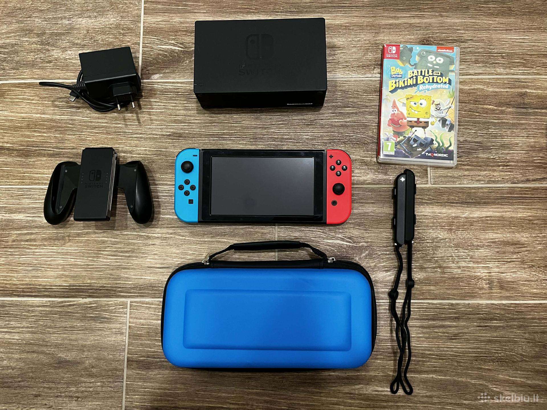 Nintendo Switch su priedais, žaidimais