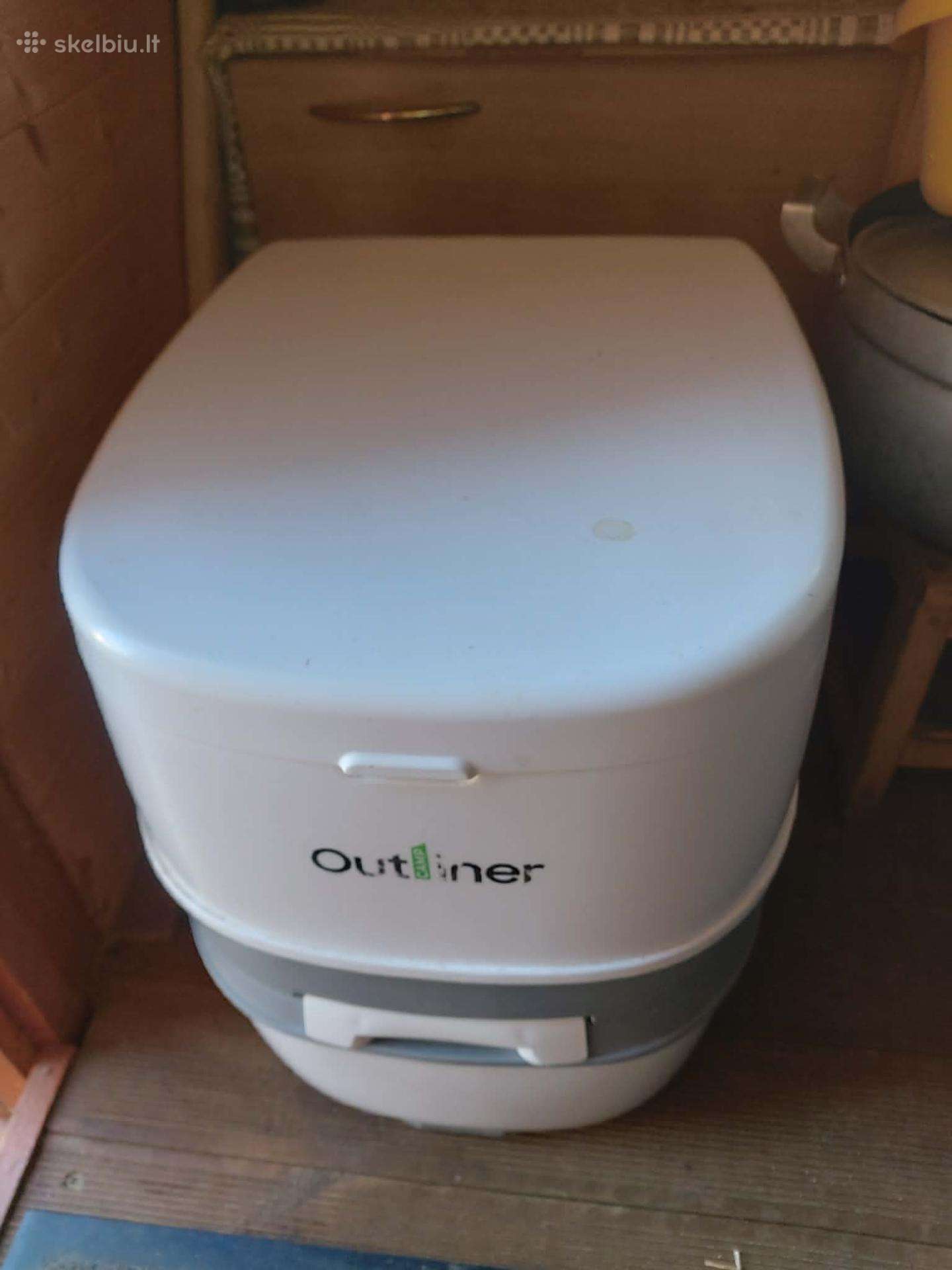 Biotualetas Outliner Camp