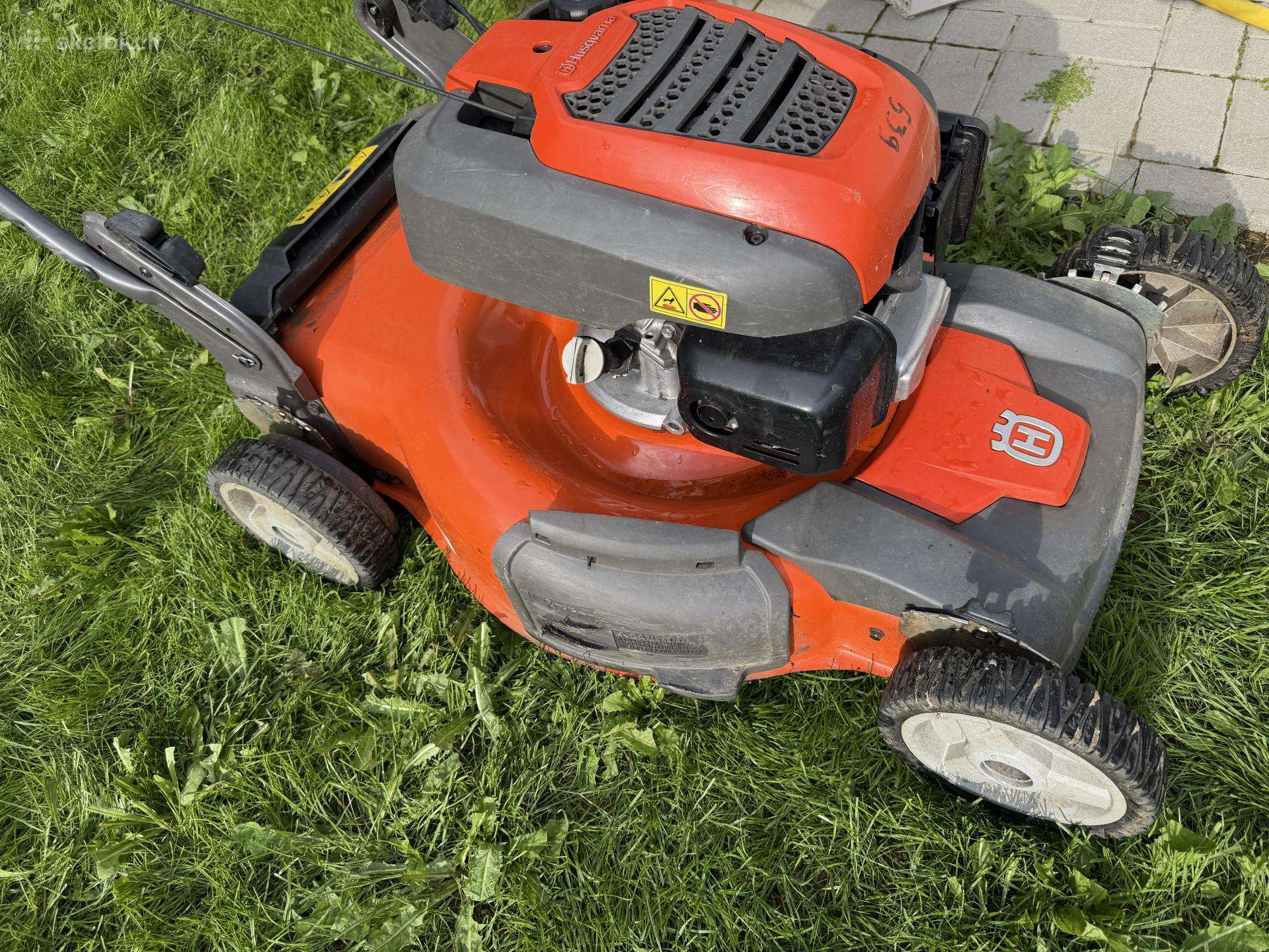 Husqvarna Lc356v