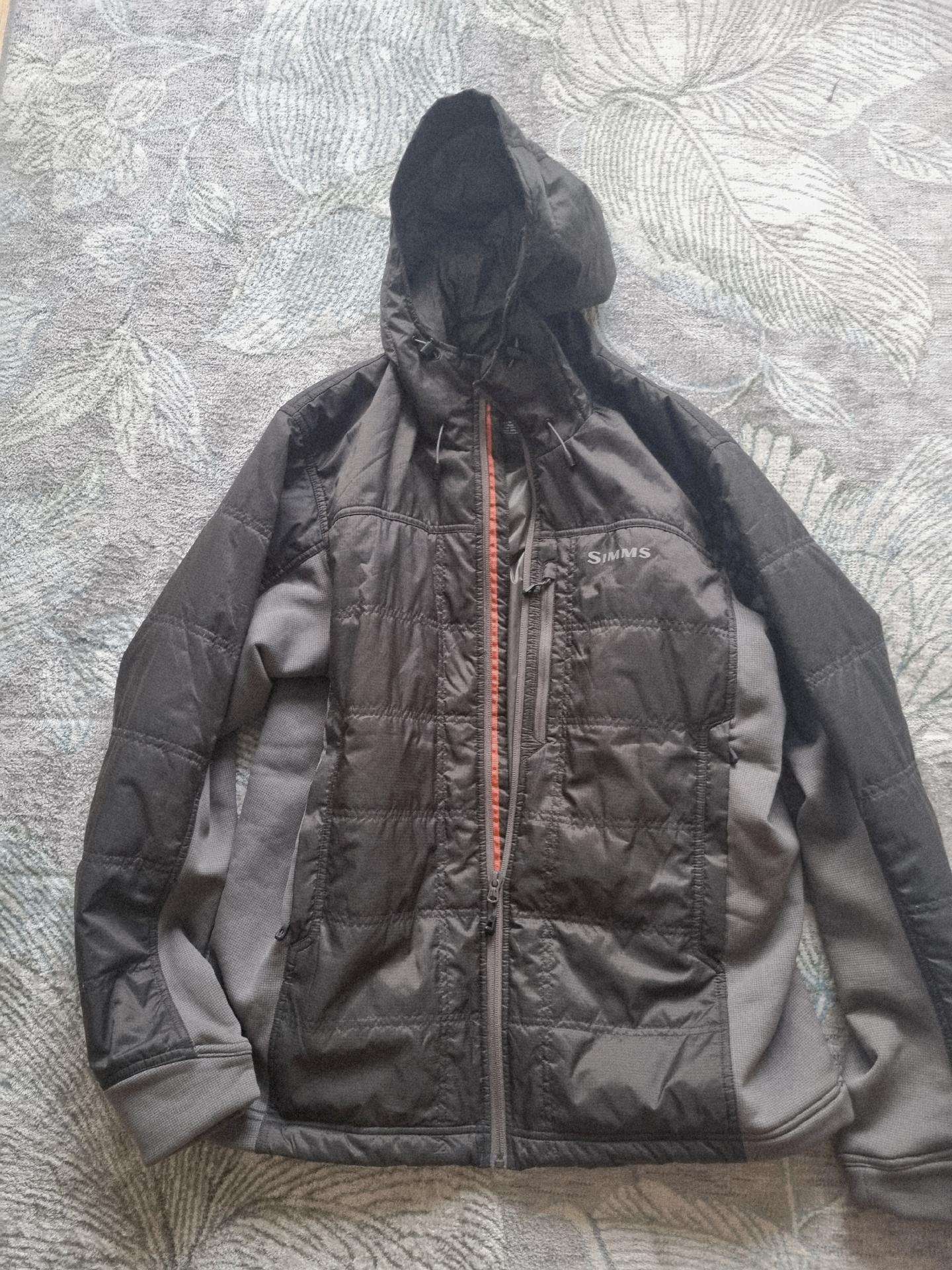 Simms Kinetic striukė L