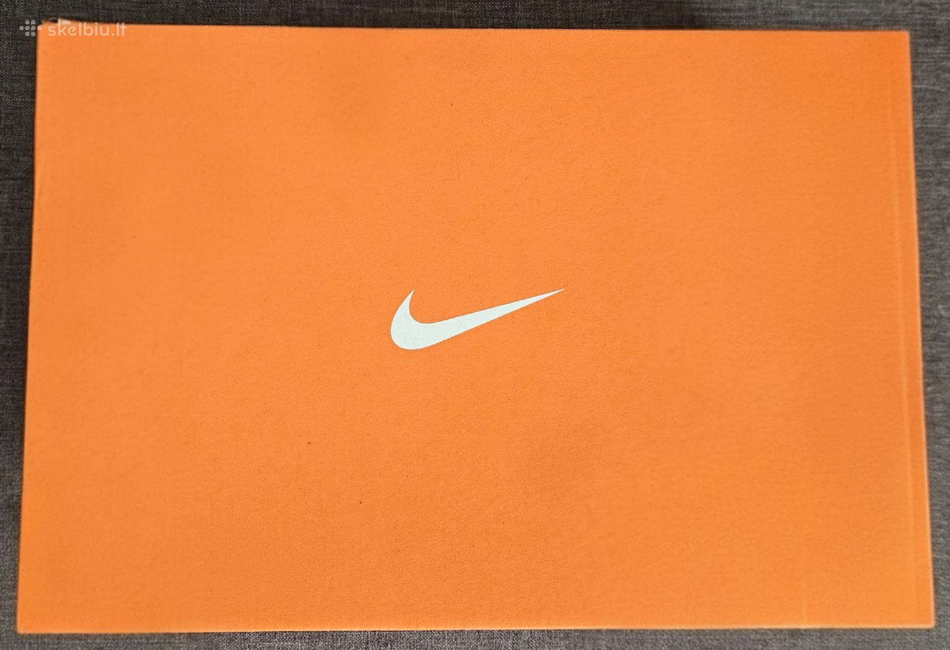 Nike batų dėžė 34x23x12cm.