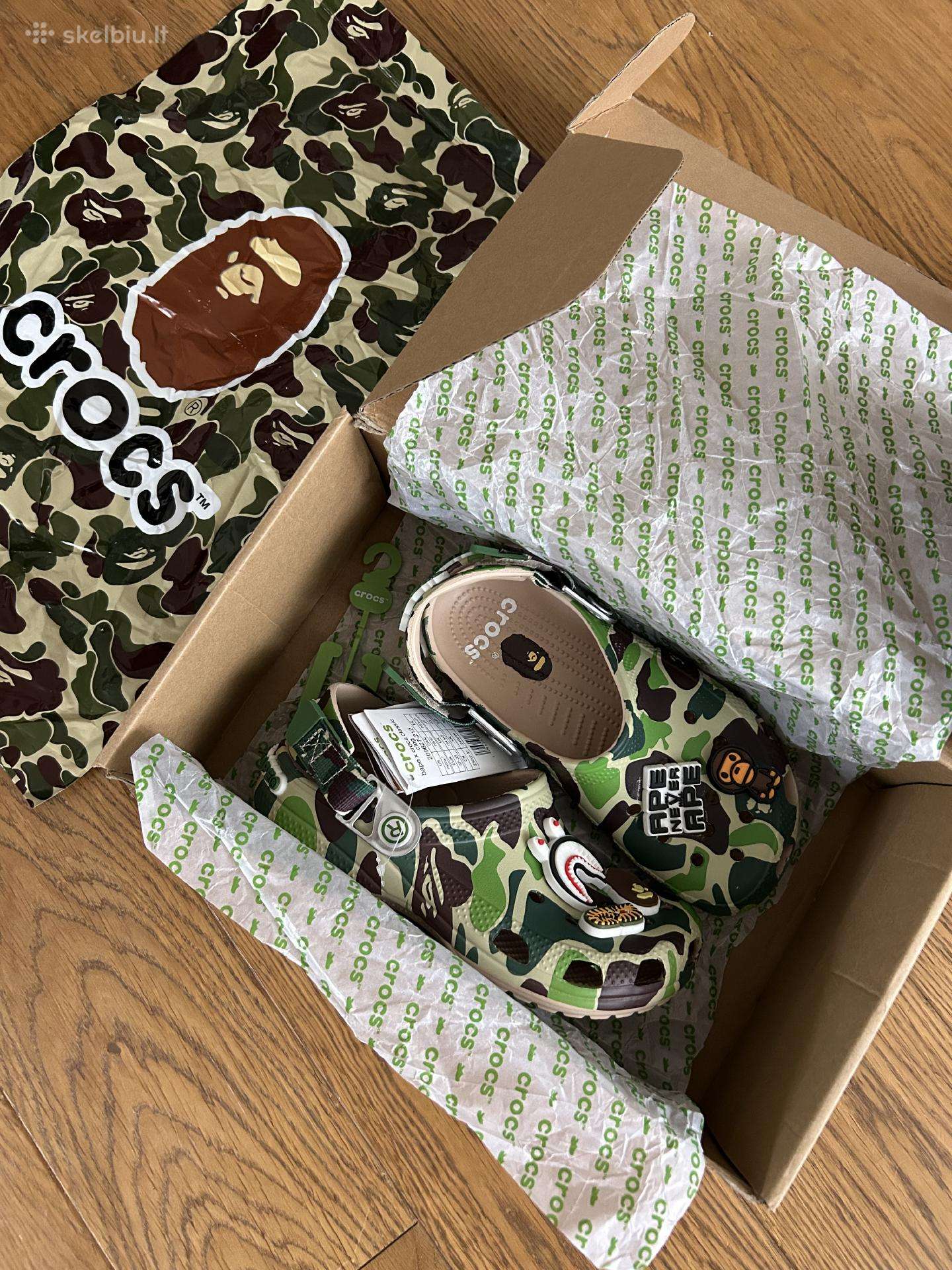 Crocsxbape sandalai unisex