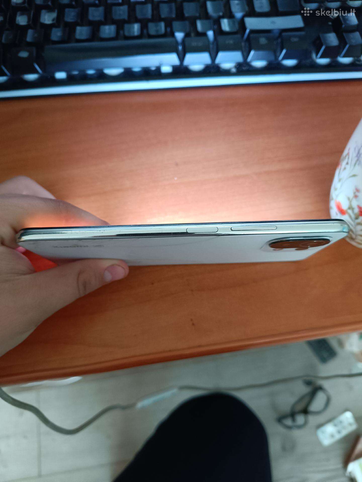 Parduodu veikiančia, Xiaomi 11 Lite Ne.
