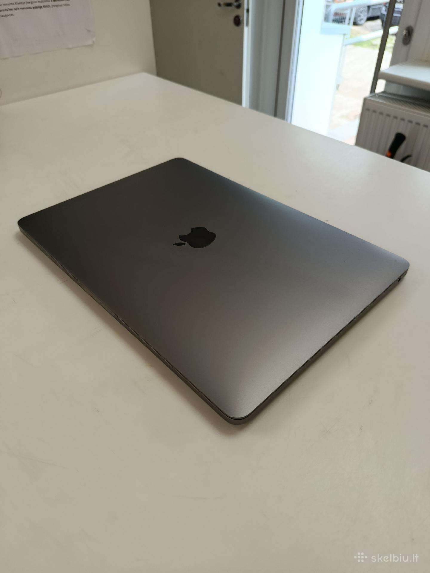 MacBook A1708 (Su dužusiu ekranu)