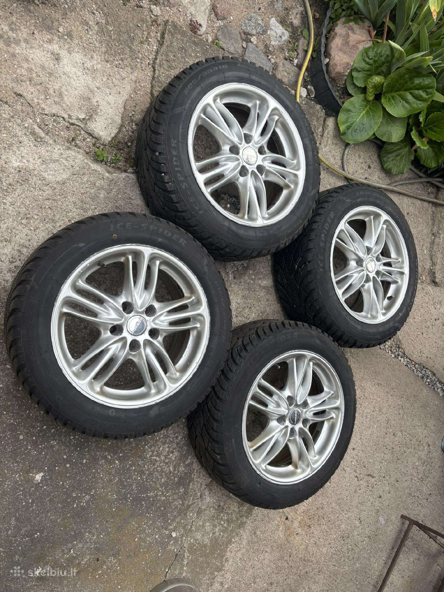 R16 Borbet ratlankiai su žieminėmis padangomis