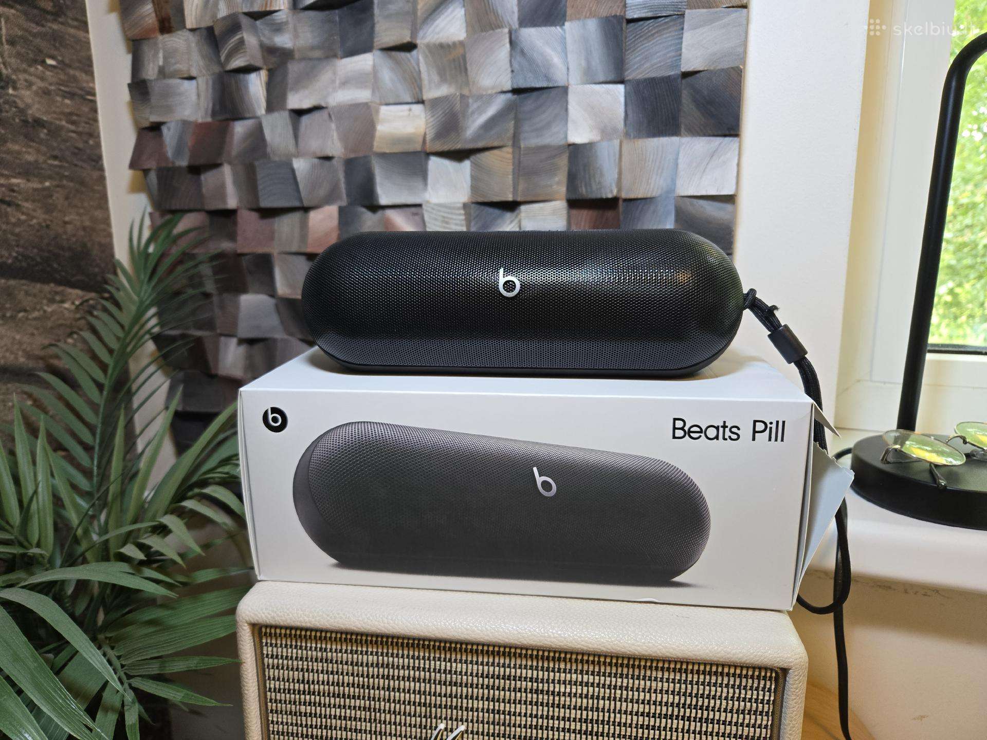 Beats Pill kolonėlė