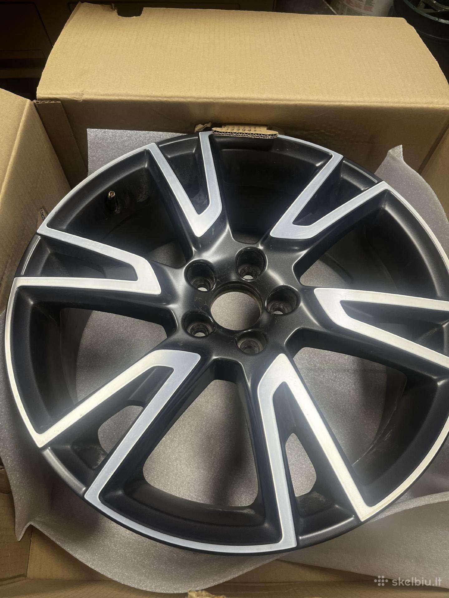 Genuine volvo V90 cross country 19 ratlankiai