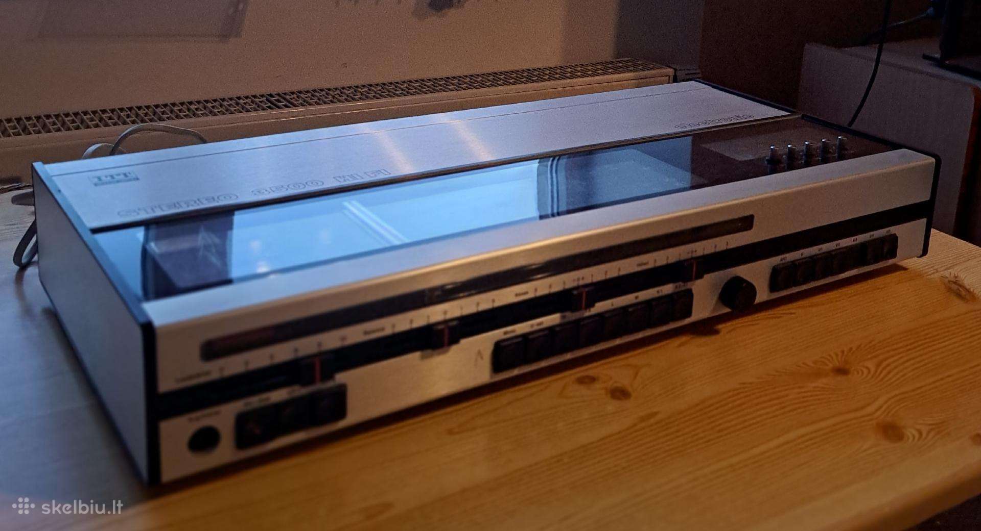 Retro radijas-stiprintuvas Itt Stereo 3500.