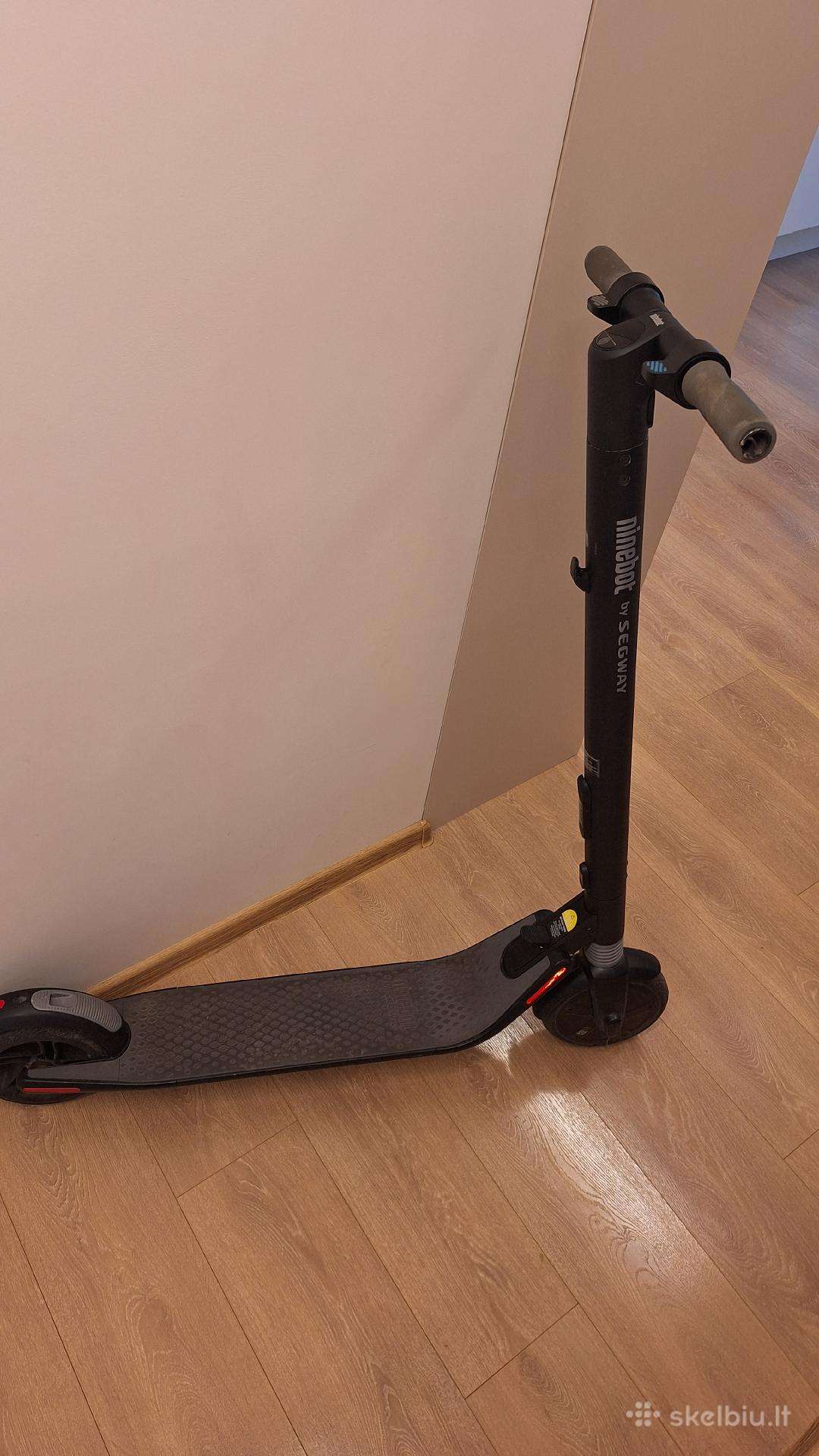 Parduodamas paspirtukas Ninebot by Segway S1