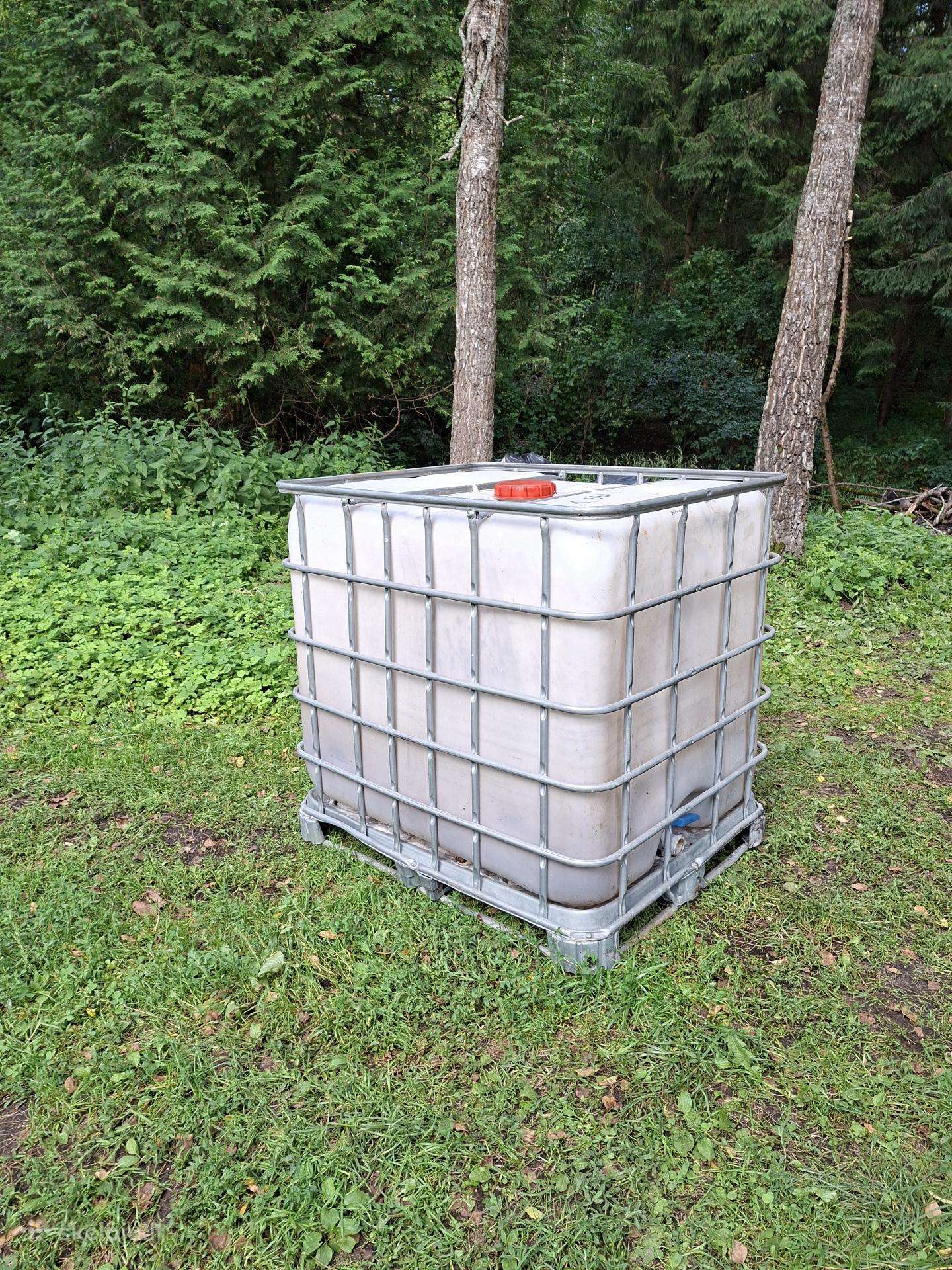 1000 l. talpykla, ibc konteineris