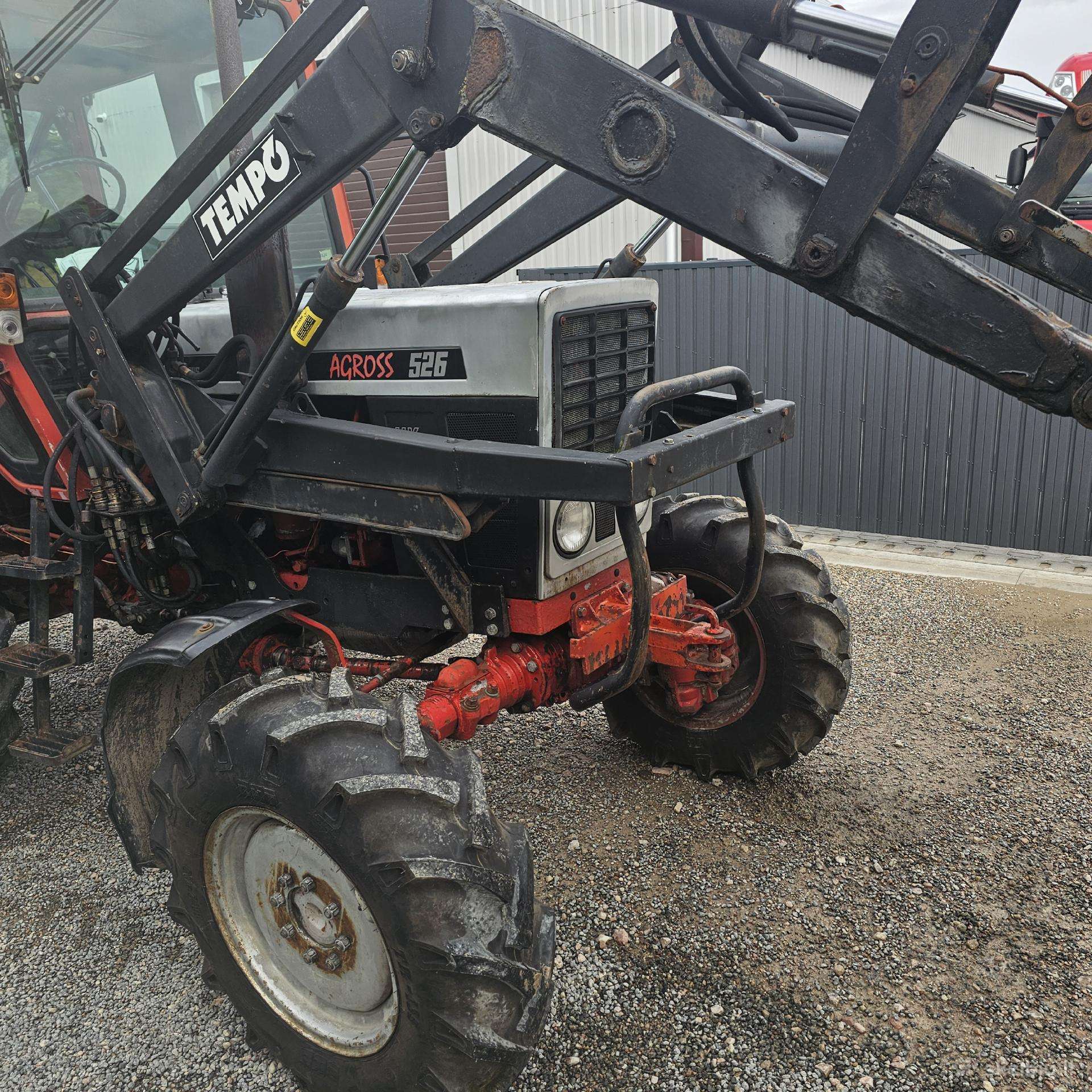 MTZ 82, tractors