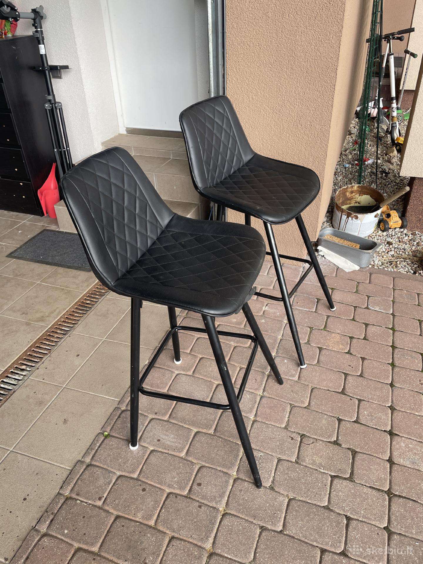 Dovanoju dvi baro kėdes