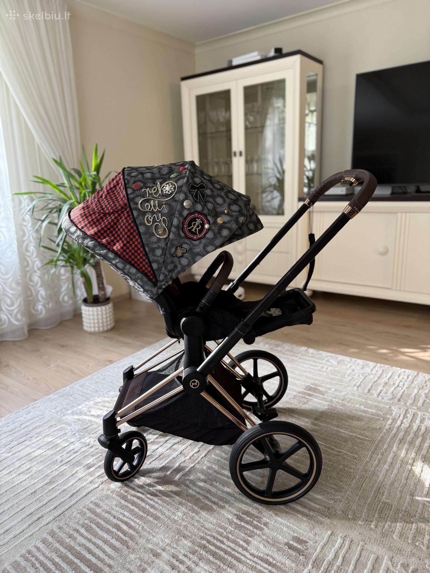 Parduodamas Cybex Priam Rose Gold veži