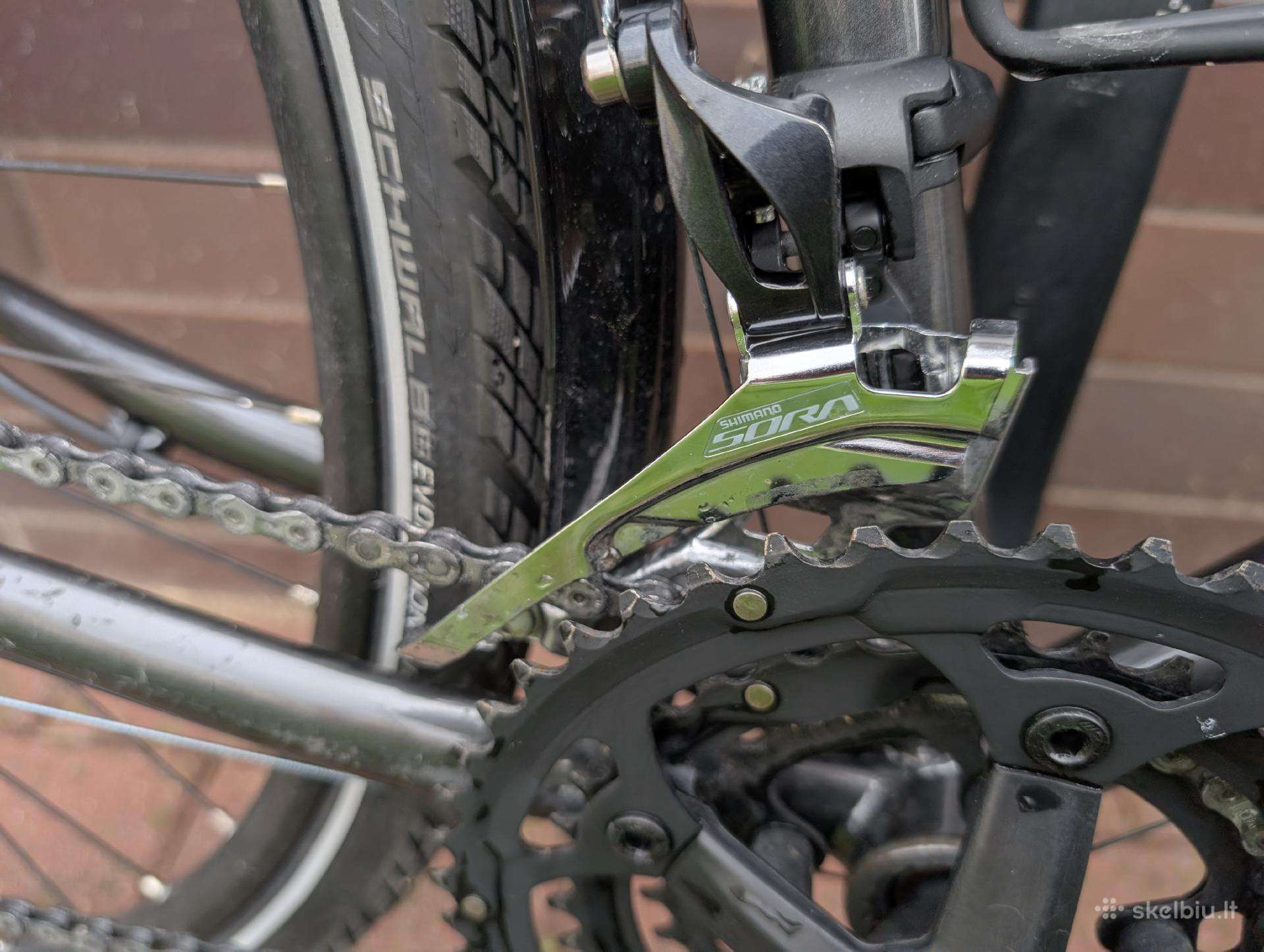 Touring bike Fuji 28″