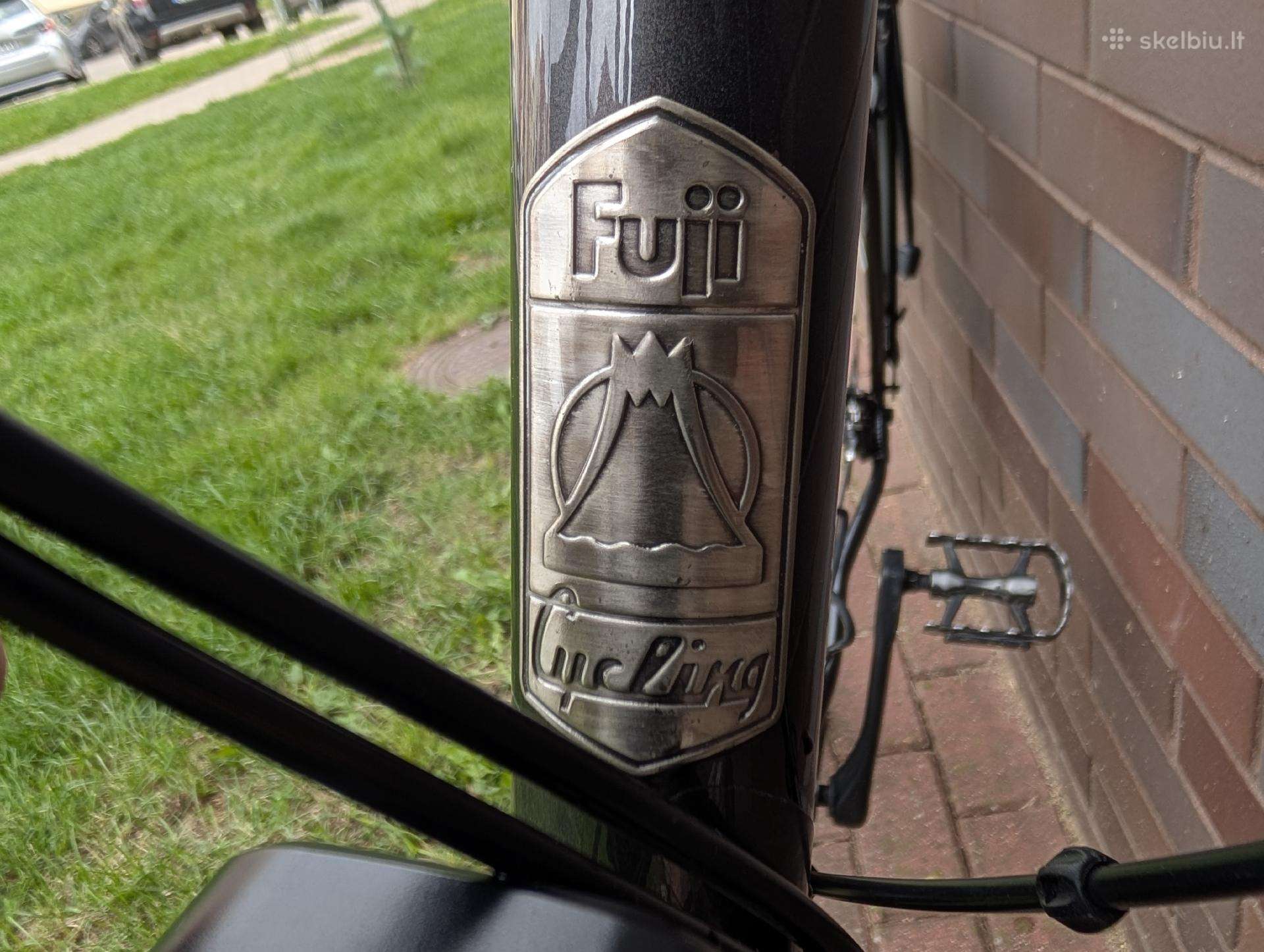 Touring bike Fuji 28″