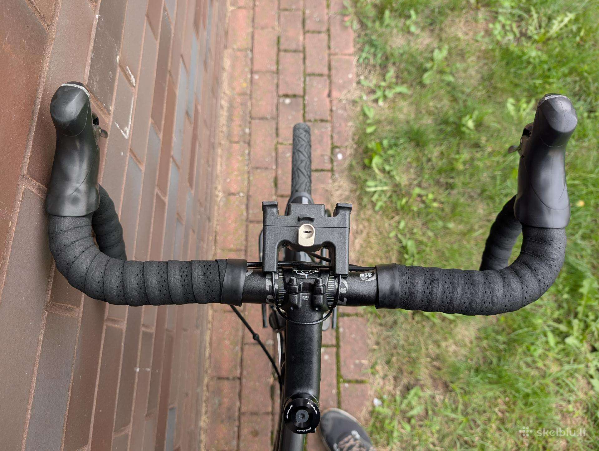 Touring bike Fuji 28″