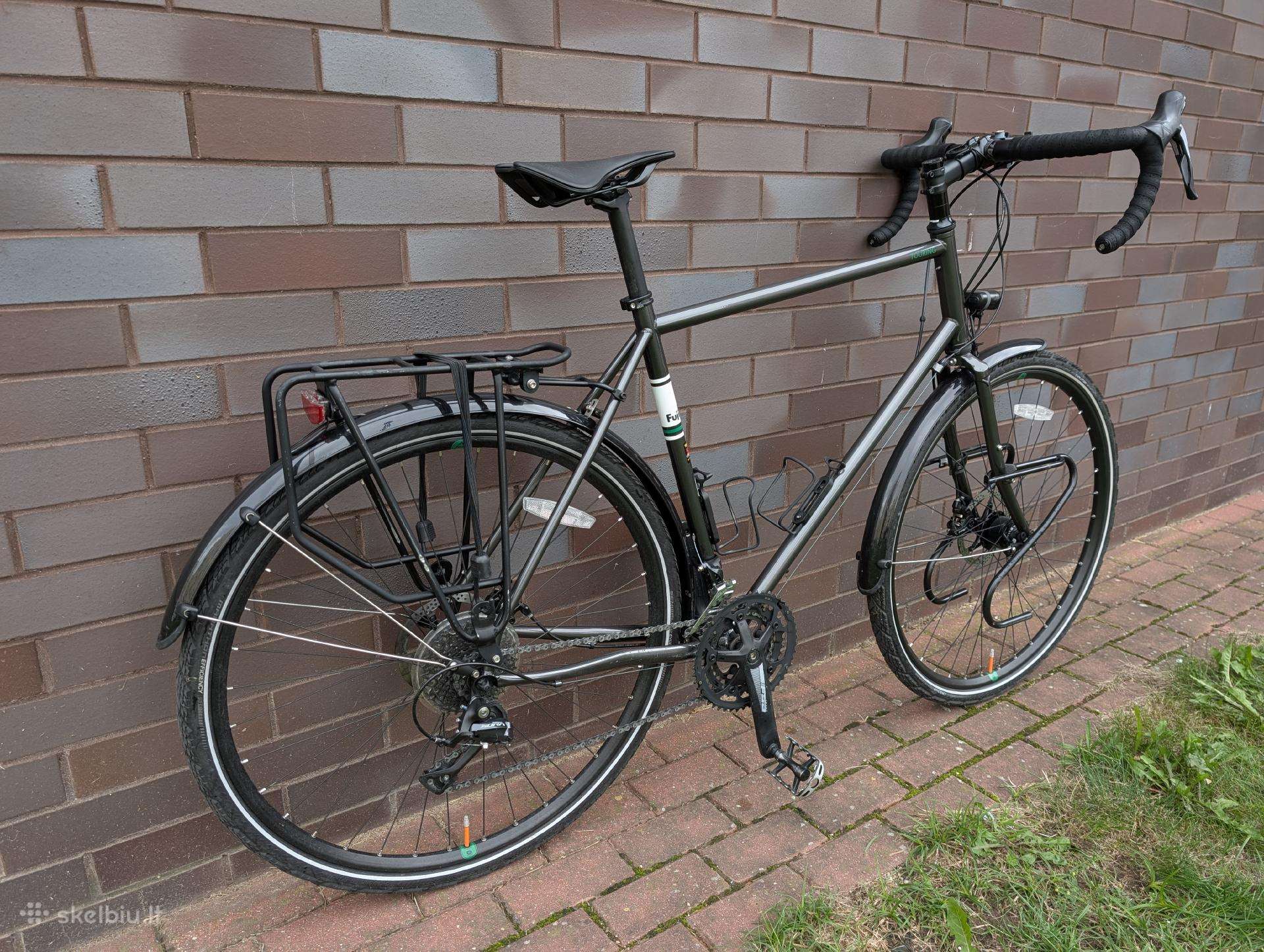 Touring bike Fuji 28″