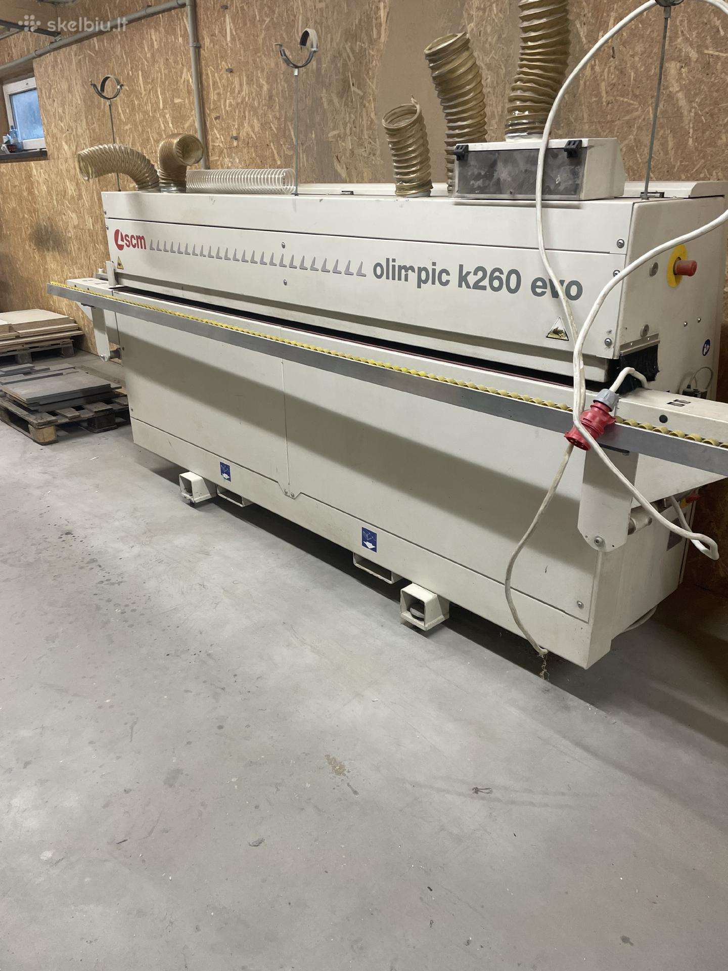 Briaunu laminavimo stakles