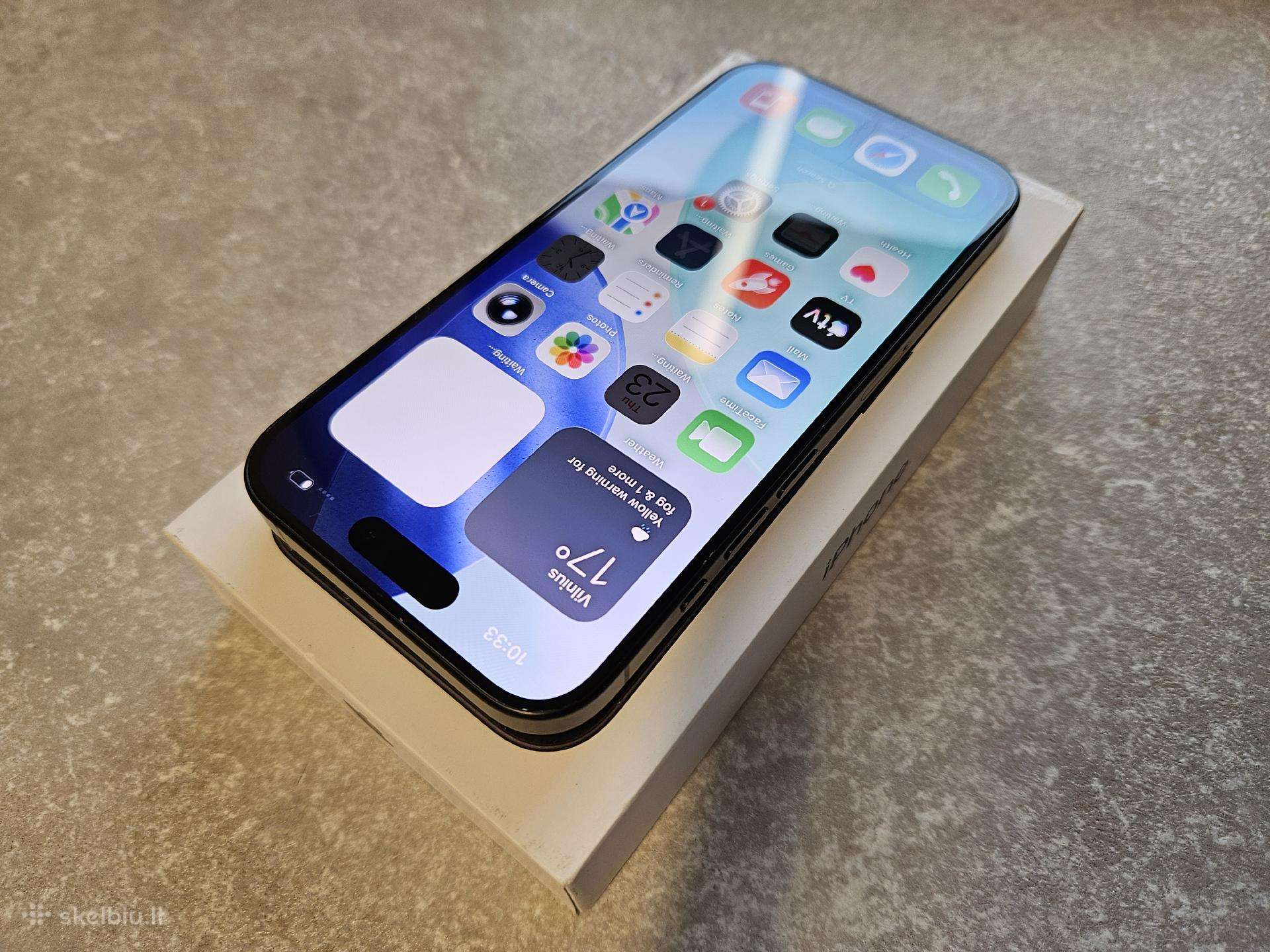Idealios būklės iPhone 15 Pro 128 GB telefonas