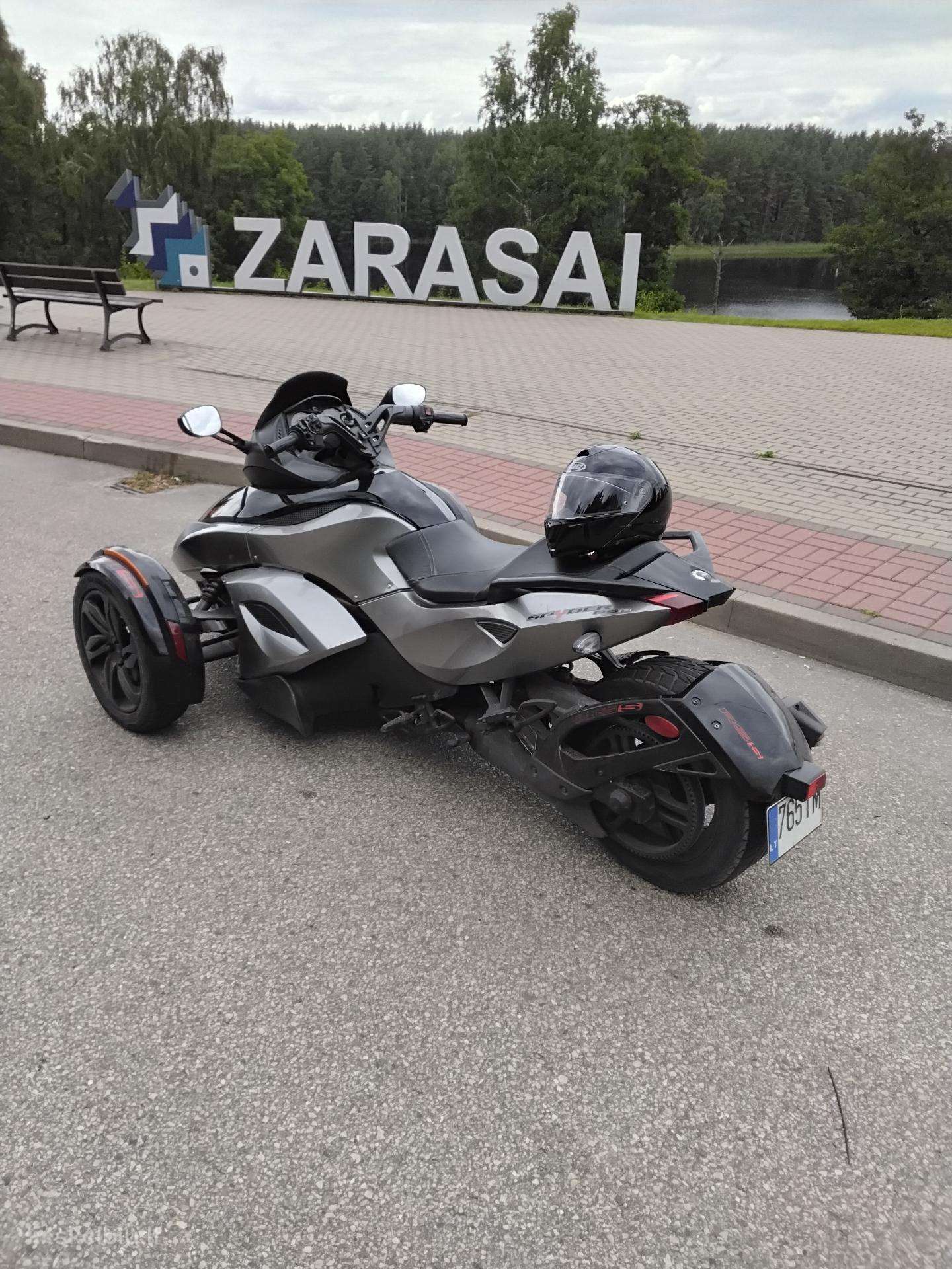 Can-Am Spyder 997cc, трициклы