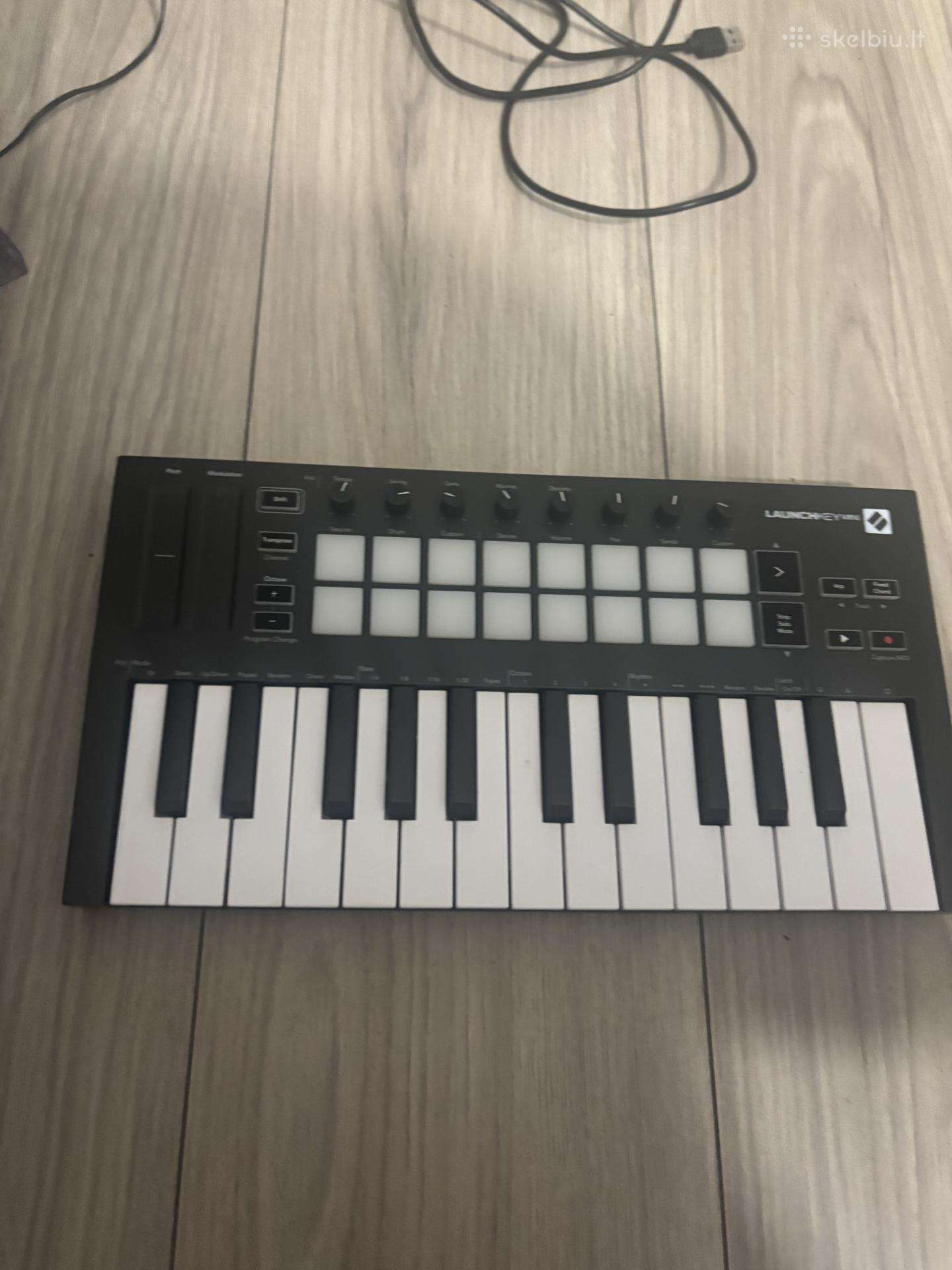Parduodu Novation Launchkey Mini Mk3 – Midi klavia