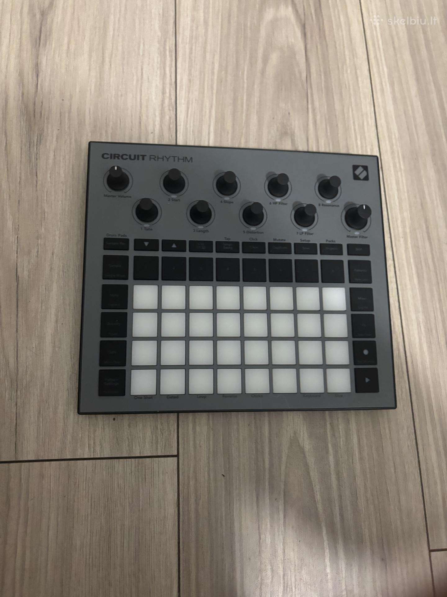 Parduodu Novation Launchkey Mini Mk3 – Midi klavia