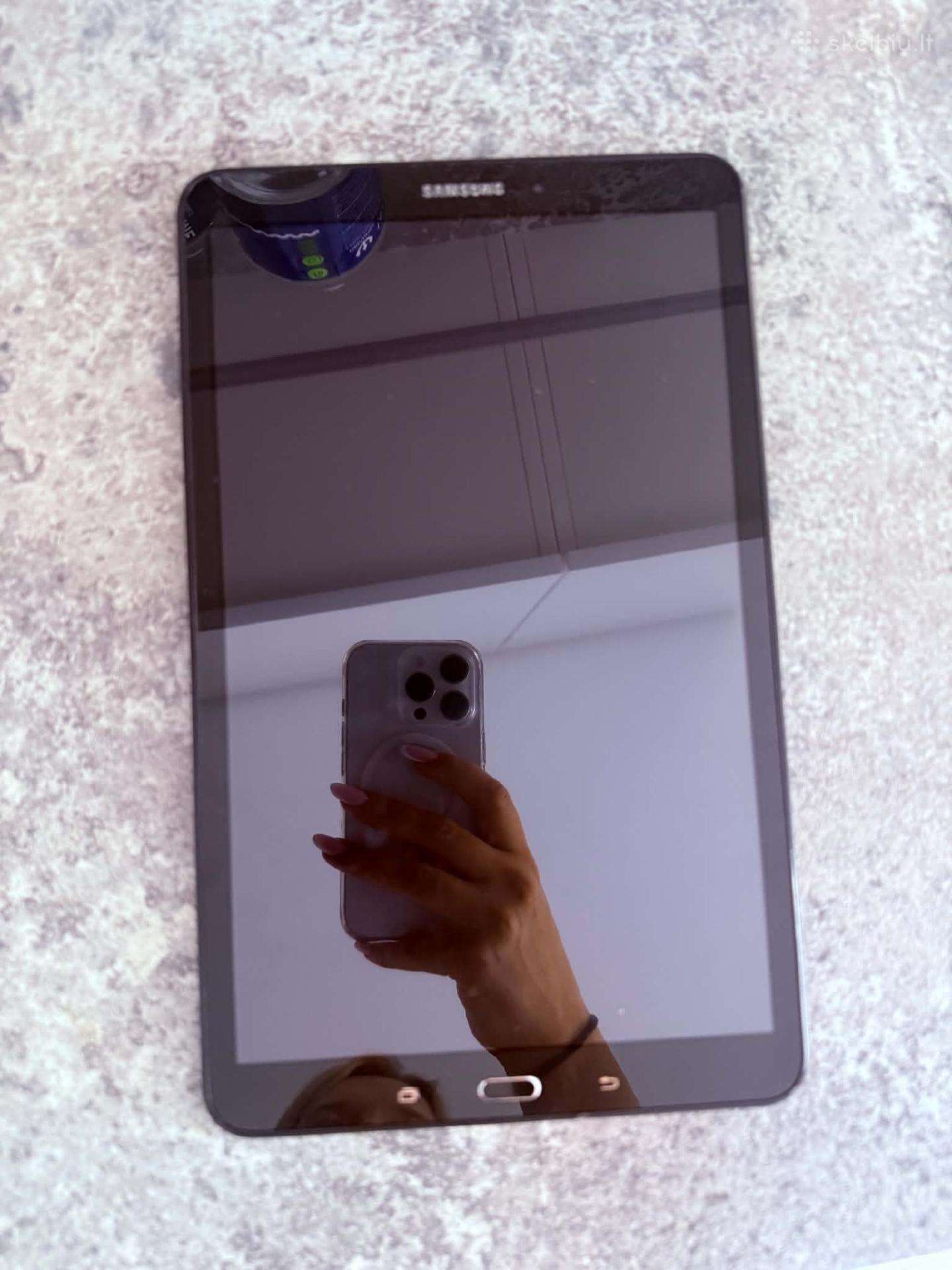 Samsung Sm-t585 planšetė