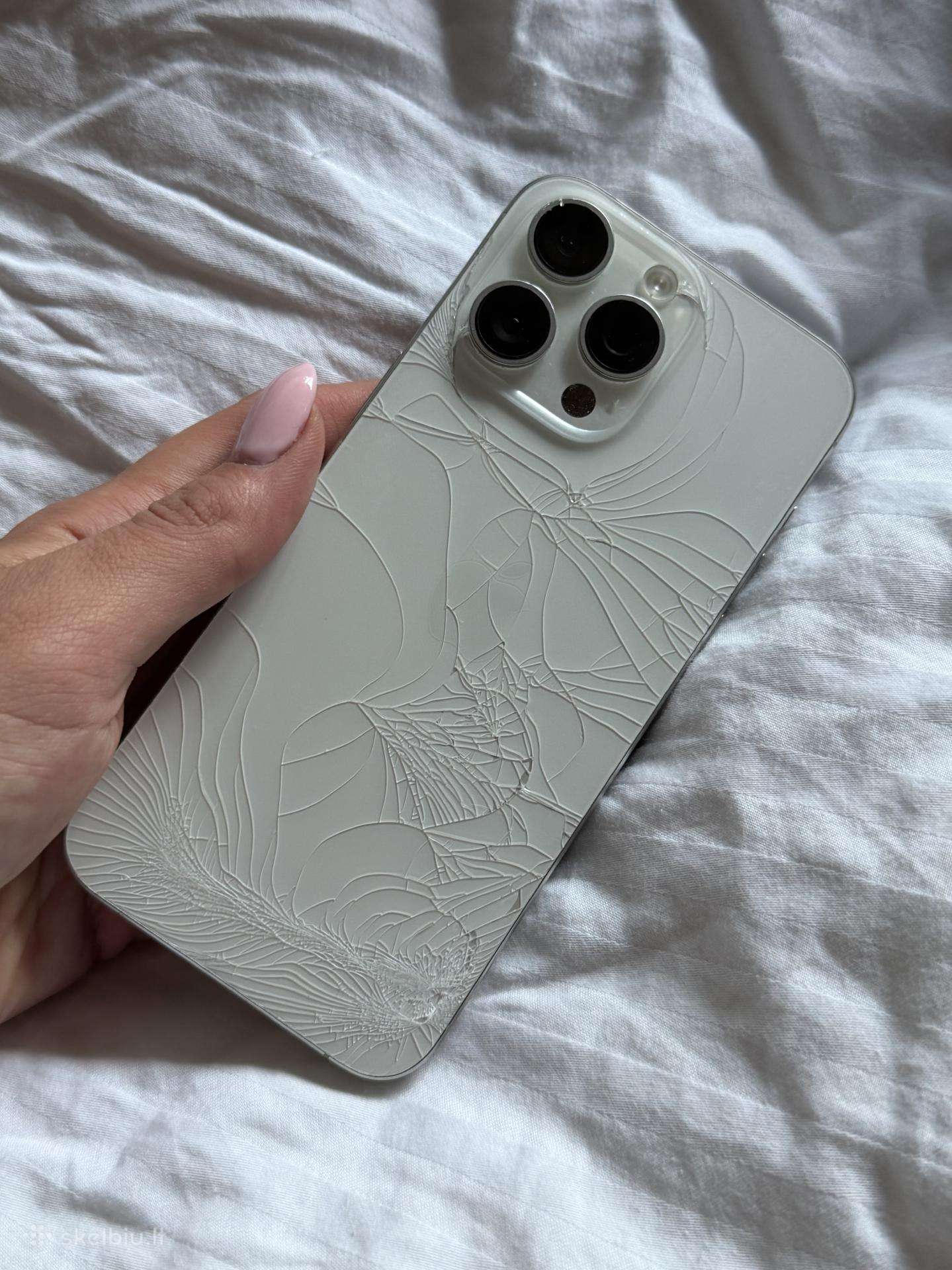 iPhone 15 Pro Max
