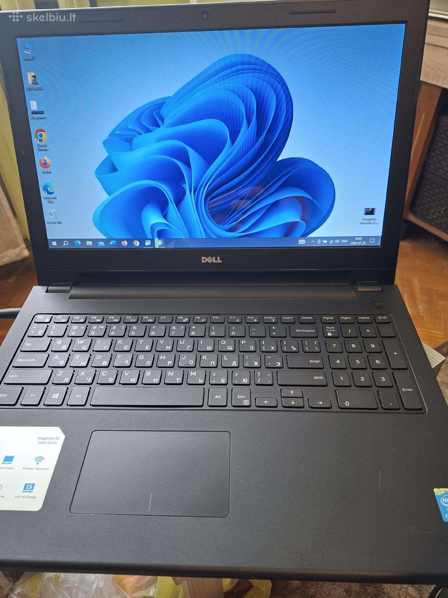 Dell Inspiron 15 3000. i3-4030u. 8 GB/ 250 GB.