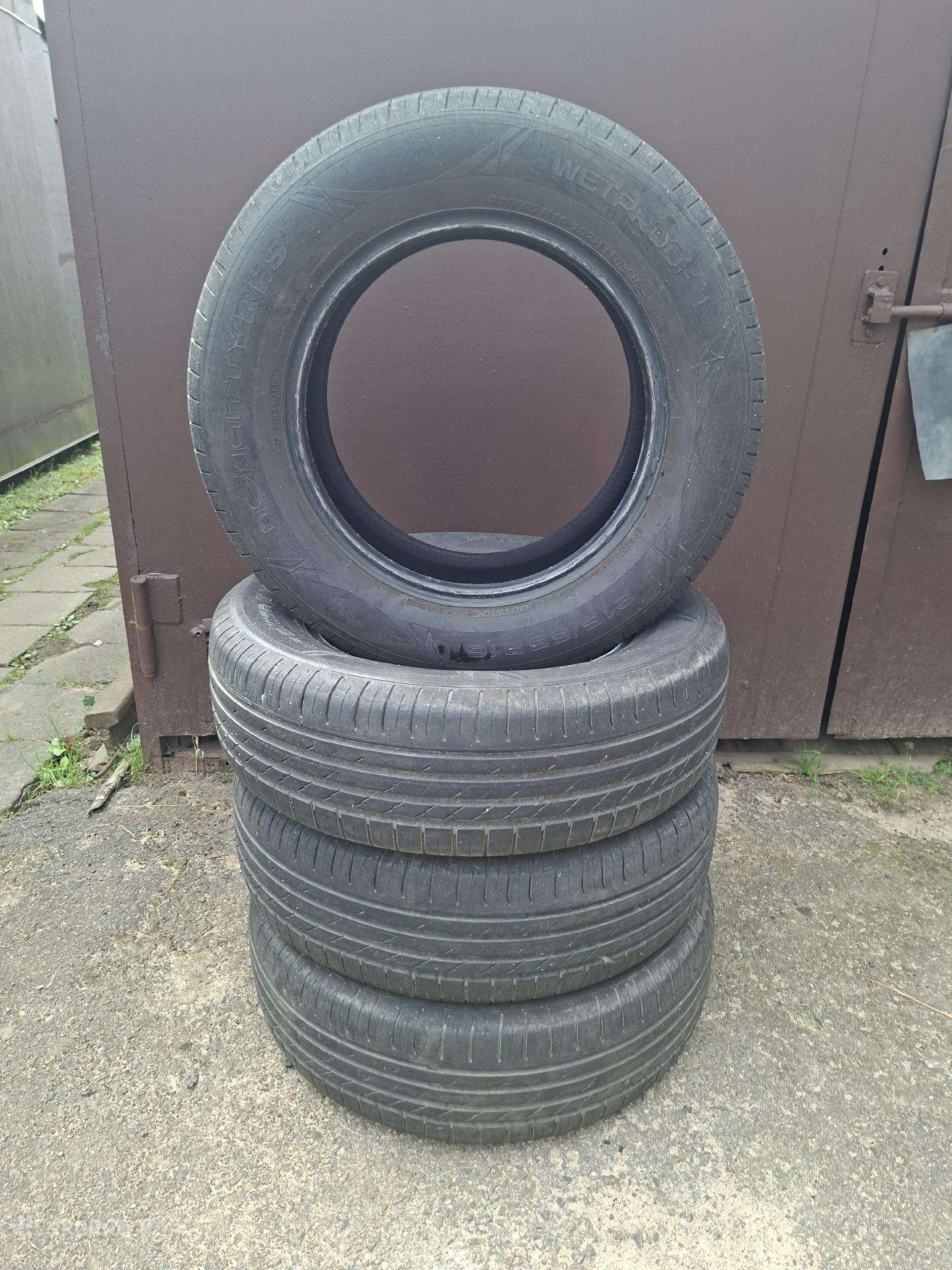 Nokian Wetproof 1 215/65 R16