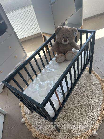 Lovyte su čiužiniu