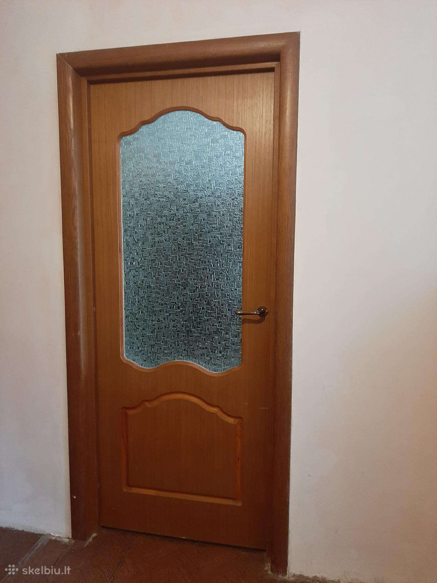 Naudotos buto vidaus durys su stakta