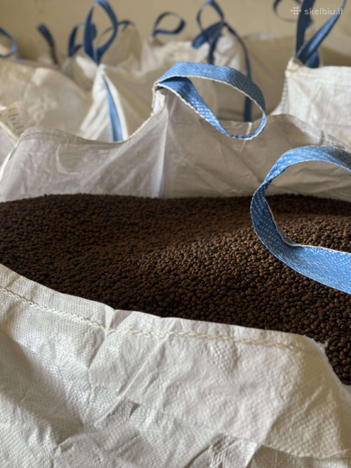 Kavos pupelės – 70 % Robusta / 30 % Arabika