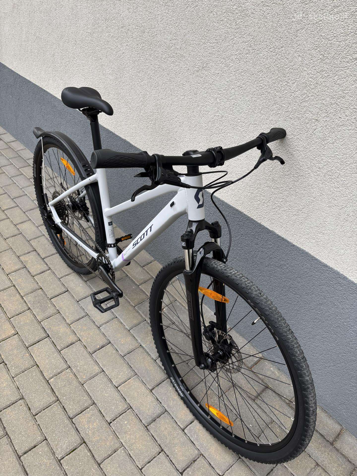 Hybrid bike Scott 28″