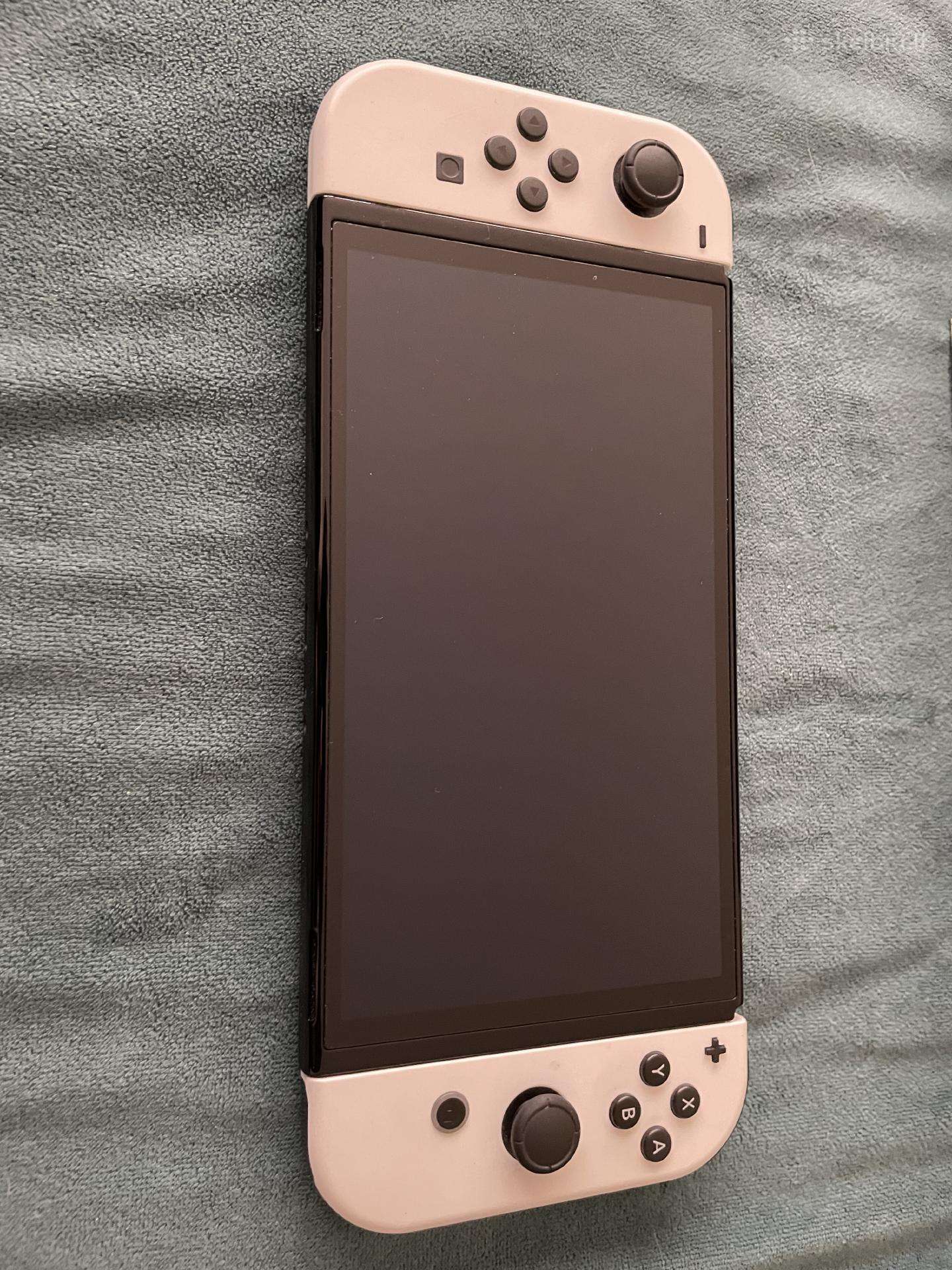 Parduodu Nintendo Switch