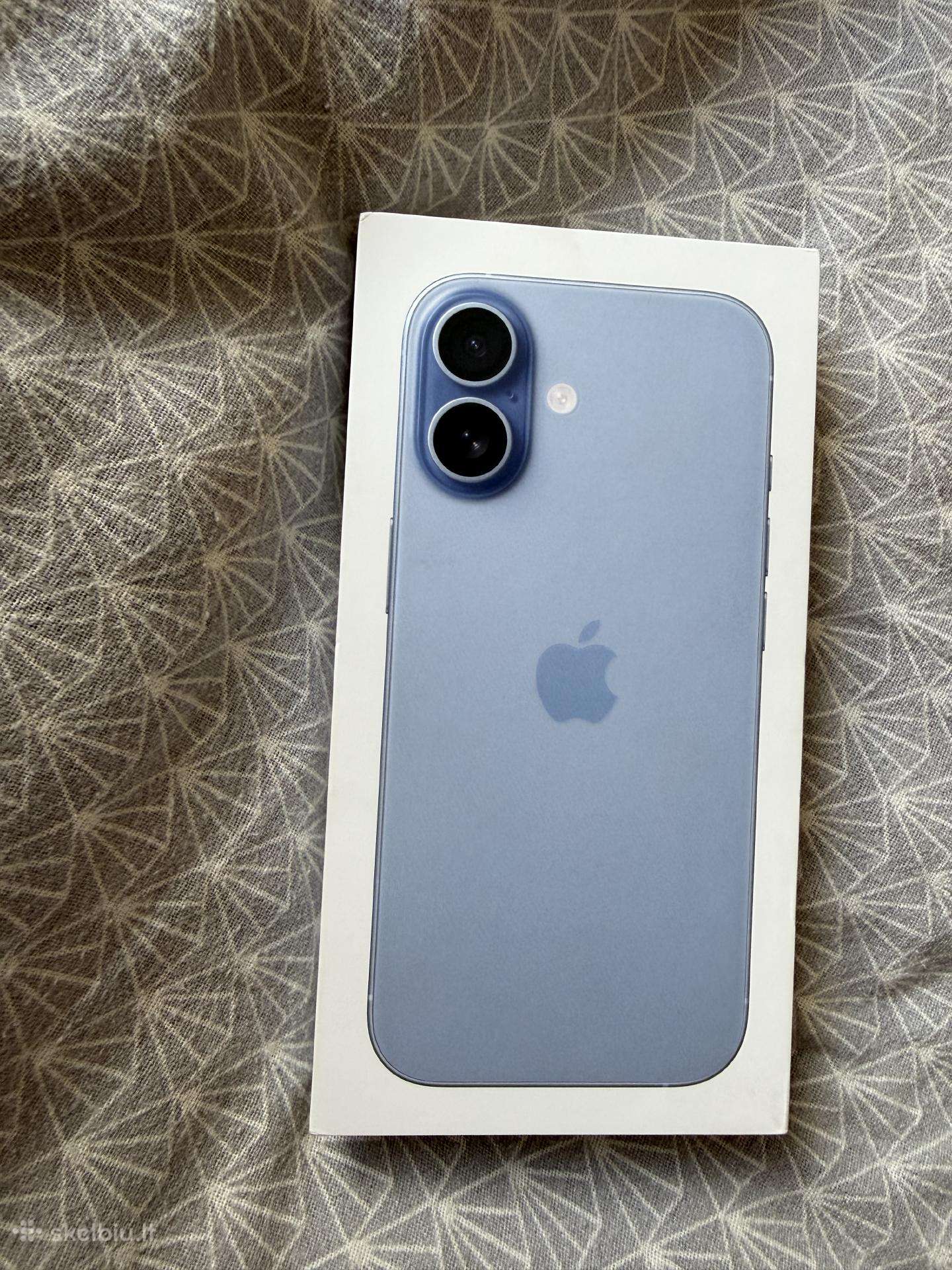 iPhone 17